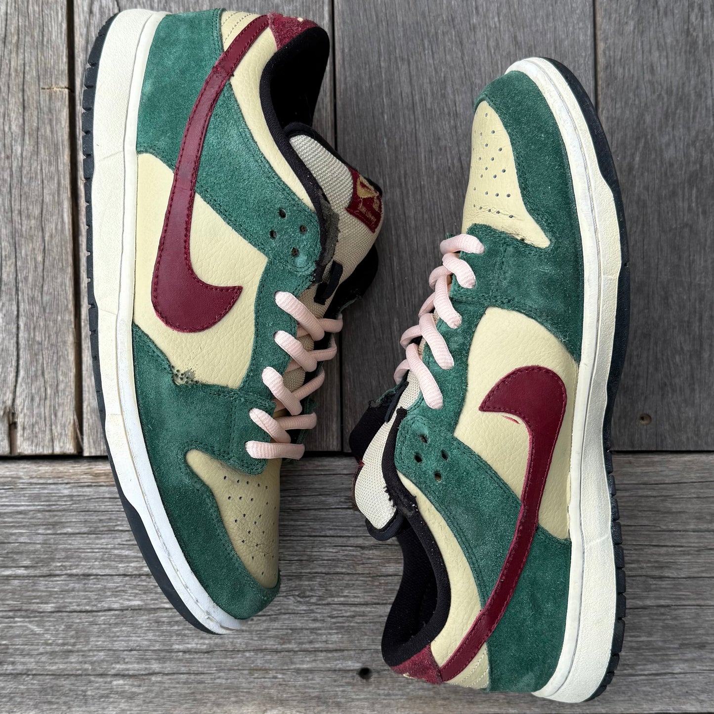 Nike SB Dunk Low Jameson Vegas Gold Size 10.5