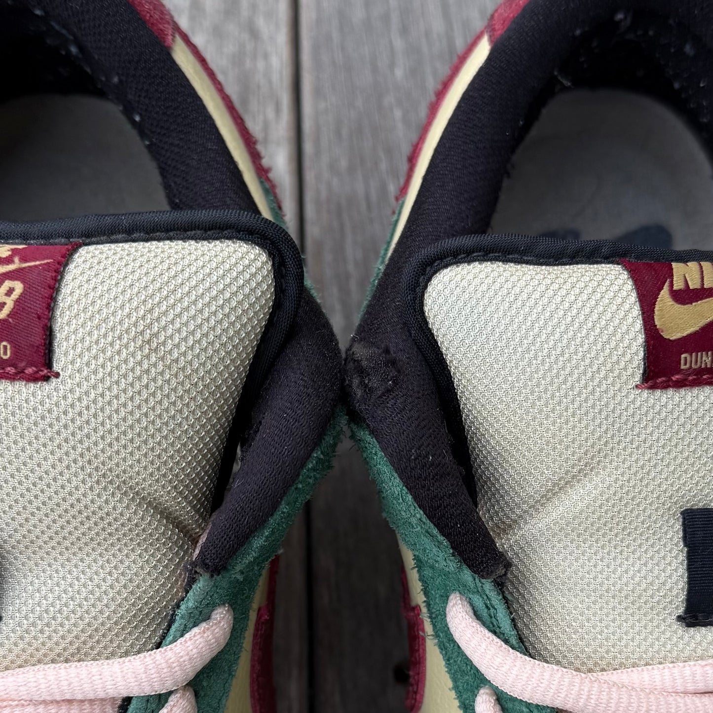 Nike SB Dunk Low Jameson Vegas Gold Size 10.5