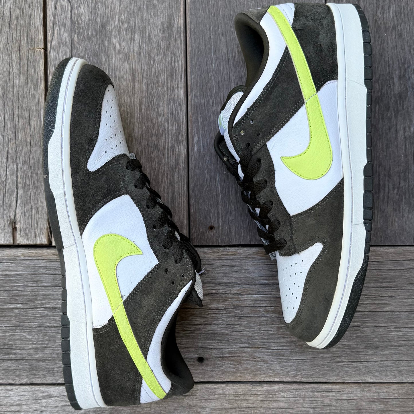Nike Dunk Low 6.0 Volt White Dark Army Size 12