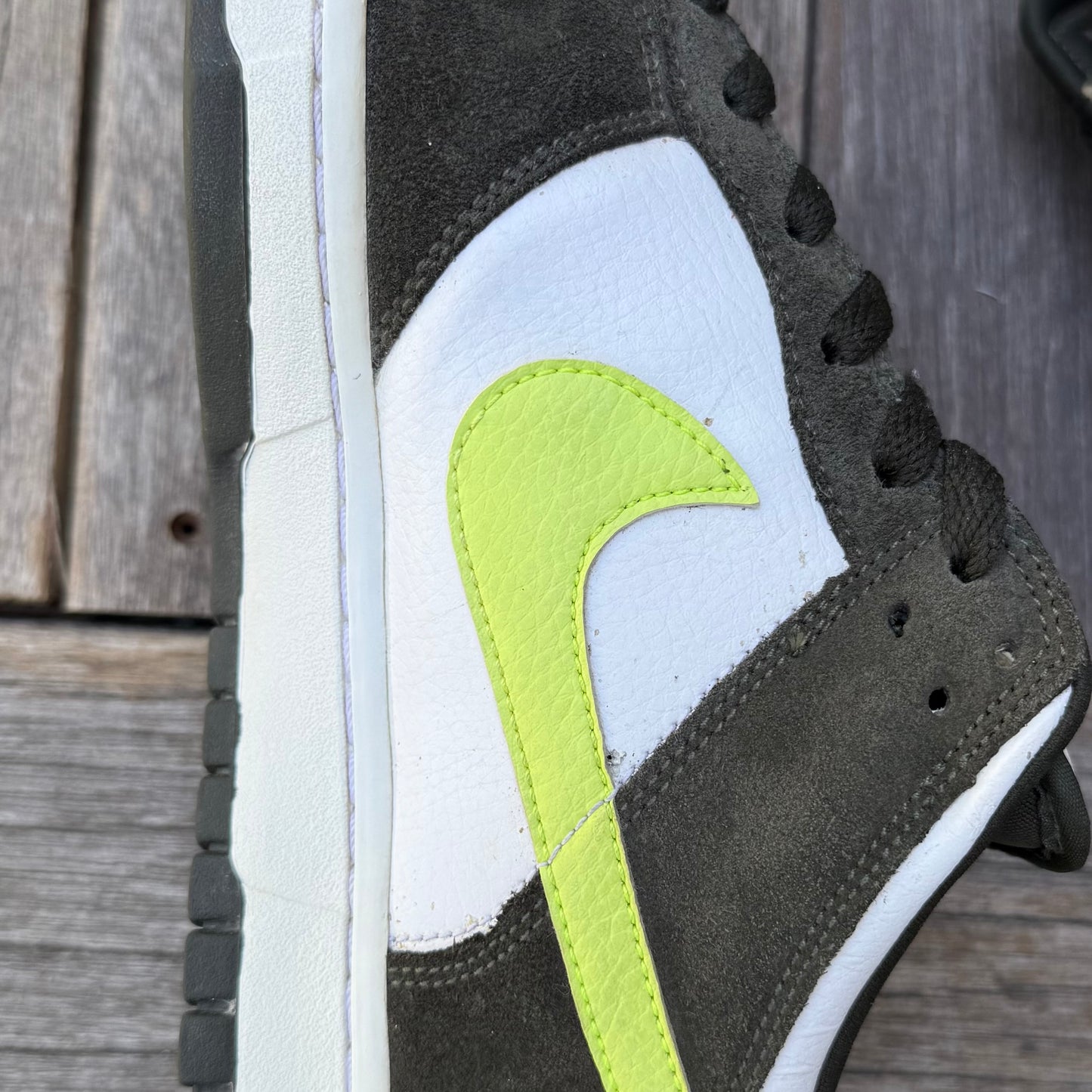 Nike Dunk Low 6.0 Volt White Dark Army Size 12