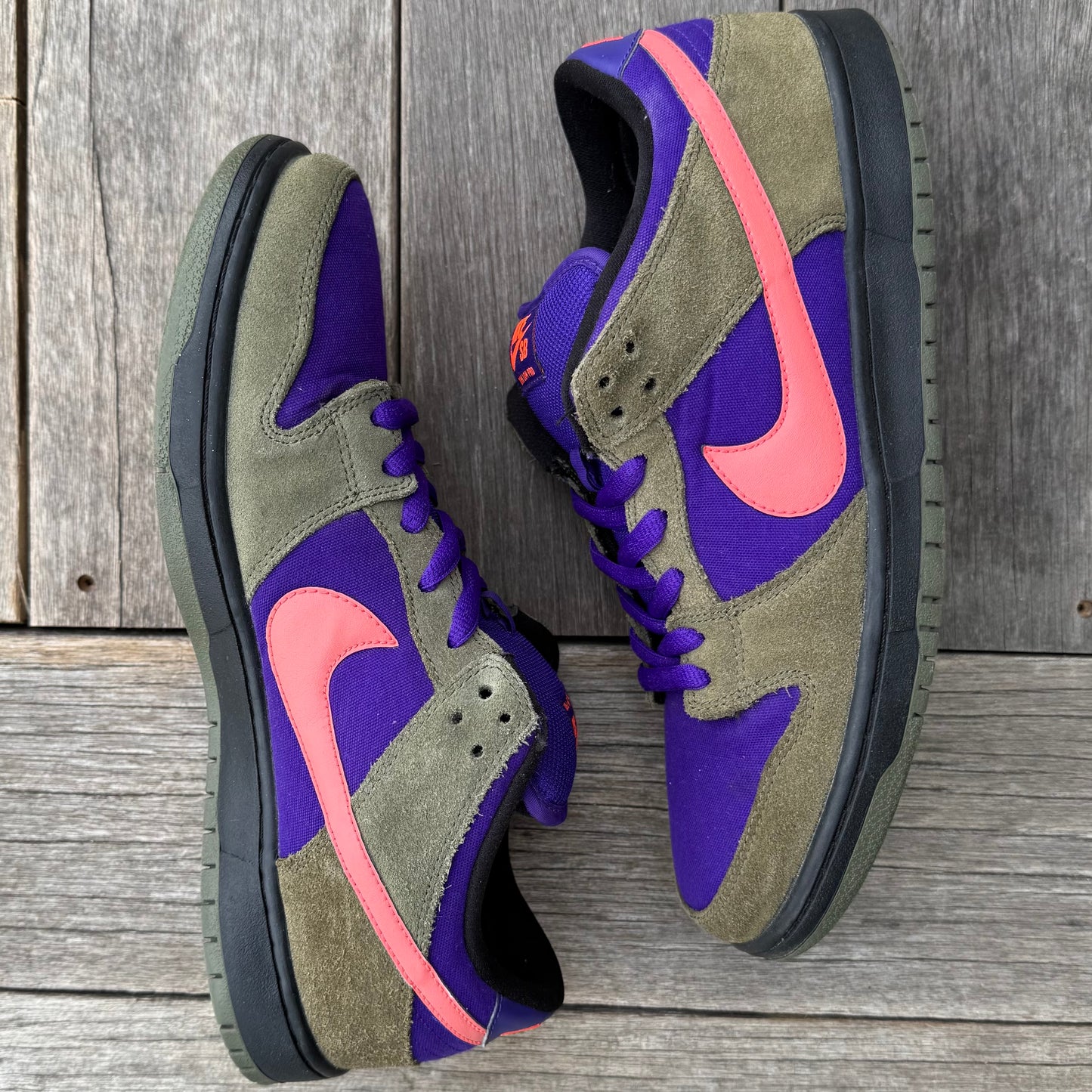 Nike SB Dunk Low Medium Olive Atomic Size 12