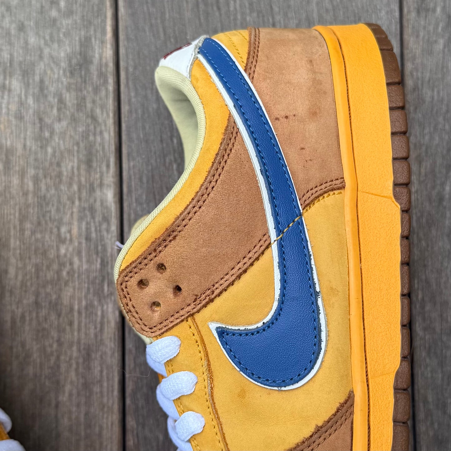 Nike SB Dunk Low Newcastle Size 9.5