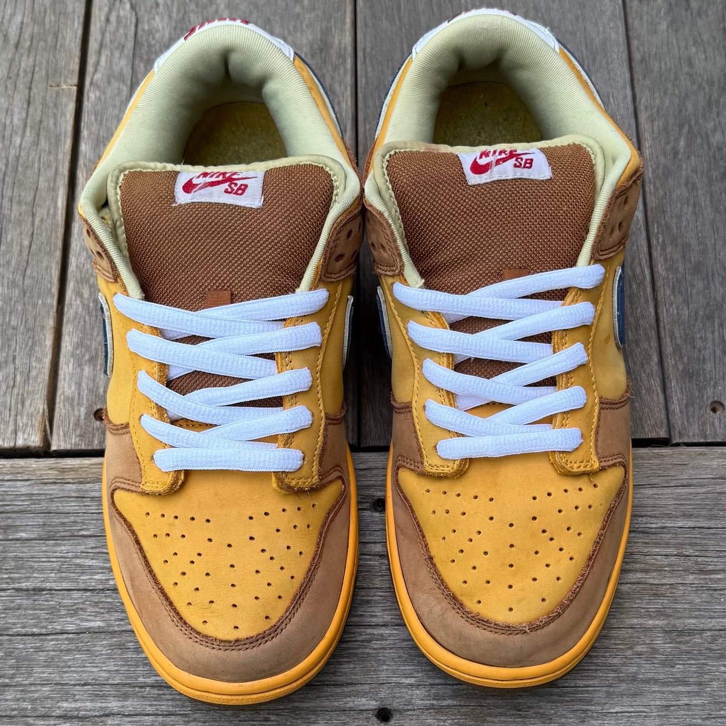 Nike SB Dunk Low Newcastle Size 9.5