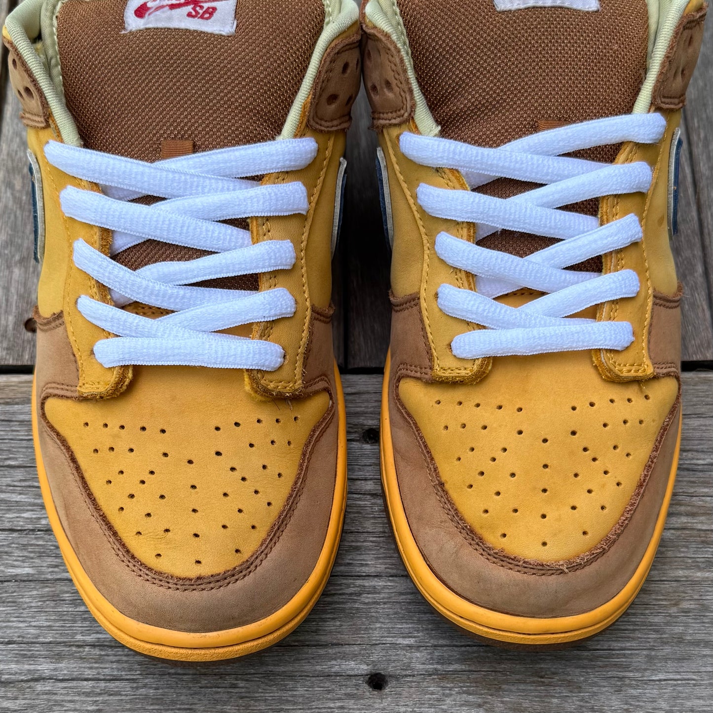 Nike SB Dunk Low Newcastle Size 9.5