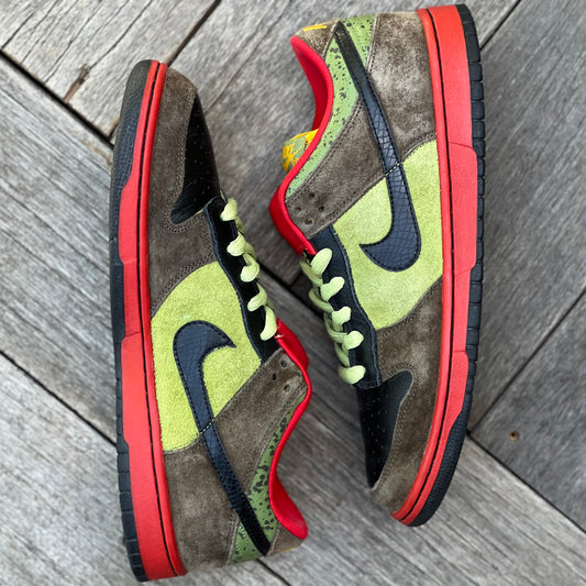 Nike SB Dunk Low Asparagus Size 10.5