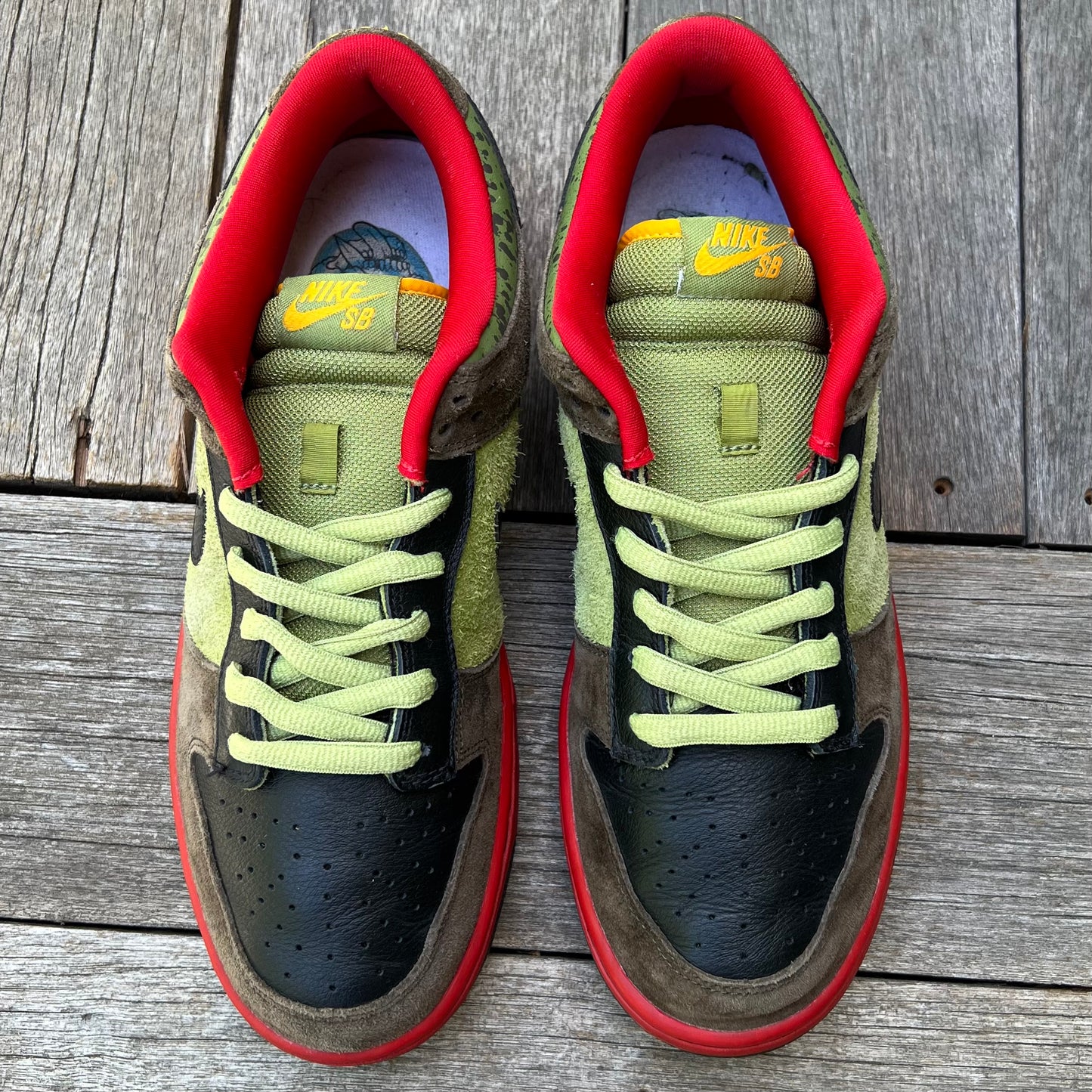 Nike SB Dunk Low Asparagus Size 10.5