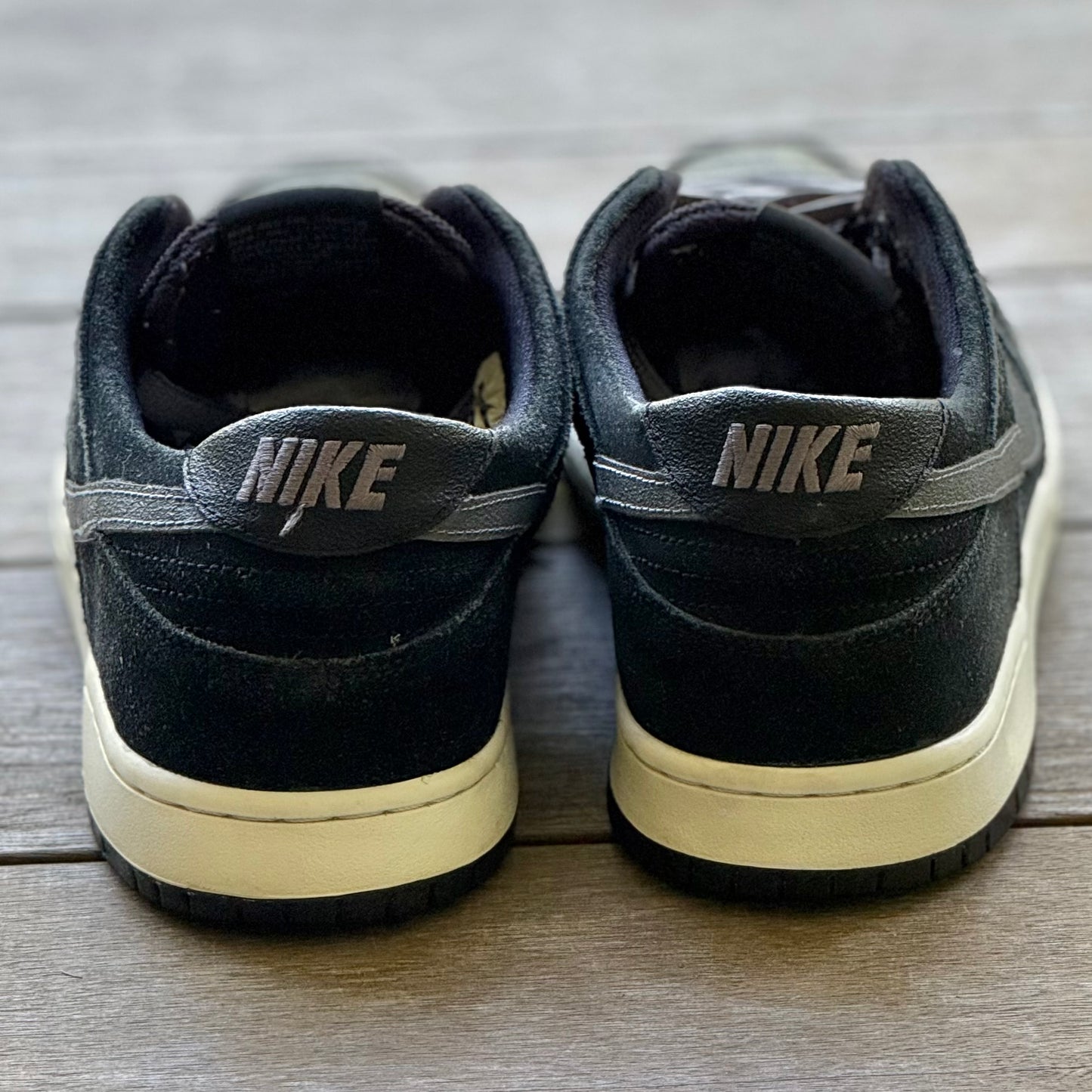 Nike SB Dunk Low Black Light Griptape Size 11.5