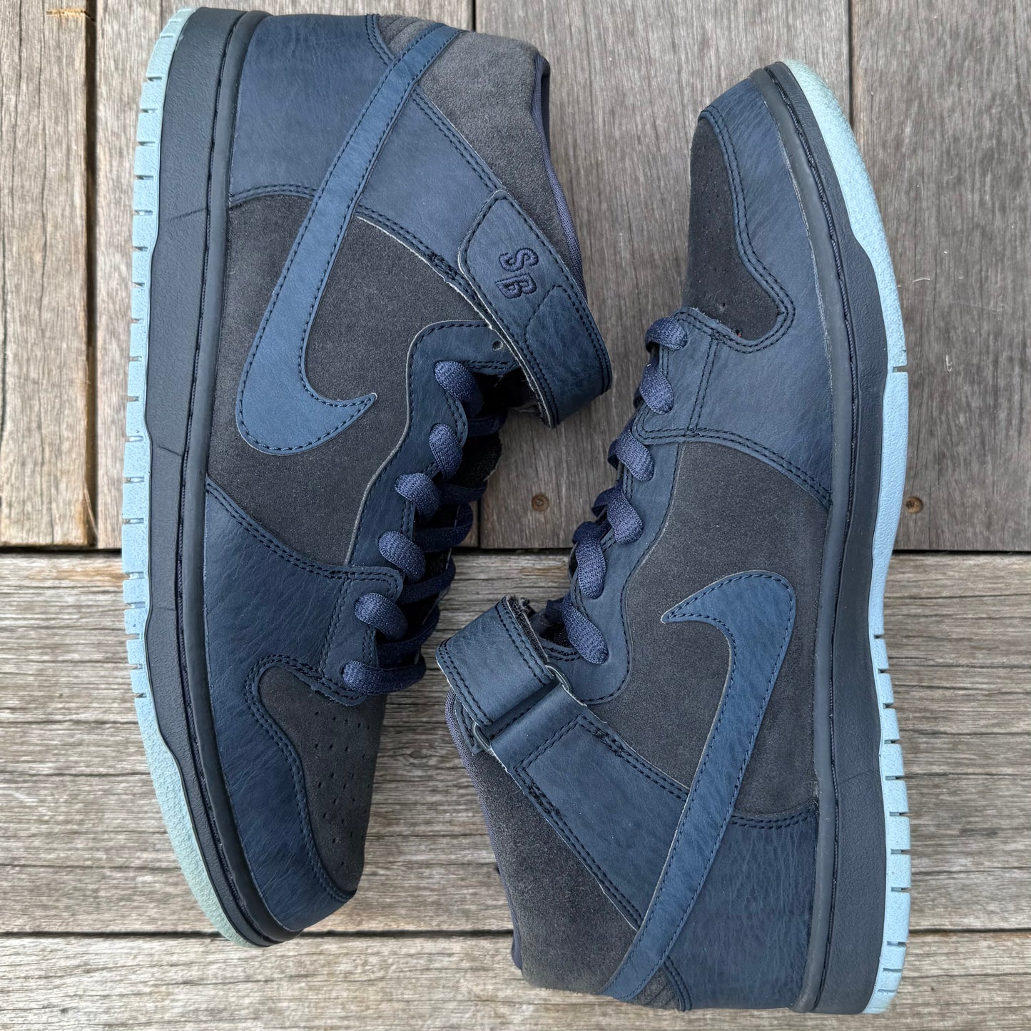 Nike SB Dunk Mid Obsidian Navy Blue Size 11