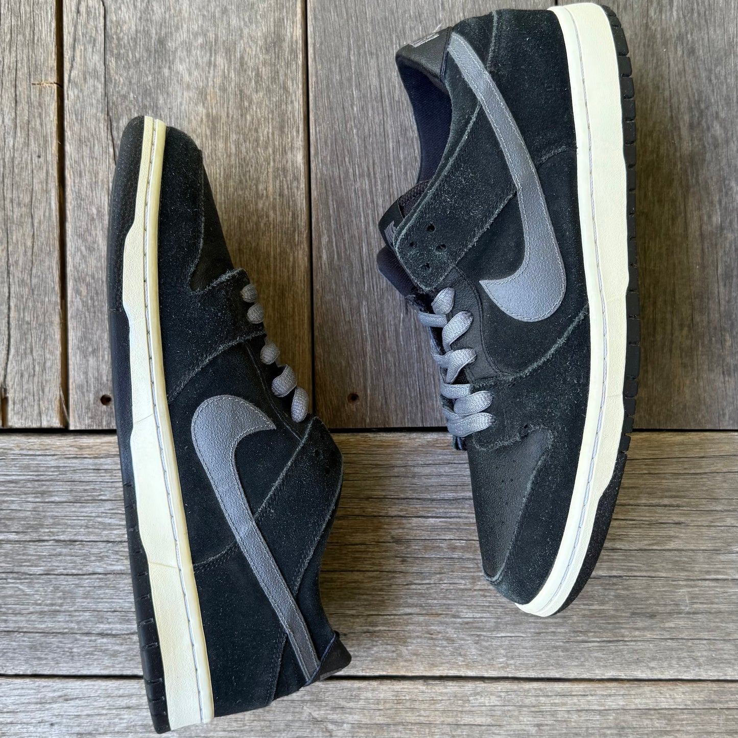 Nike SB Dunk Low Black Light Griptape Size 11.5
