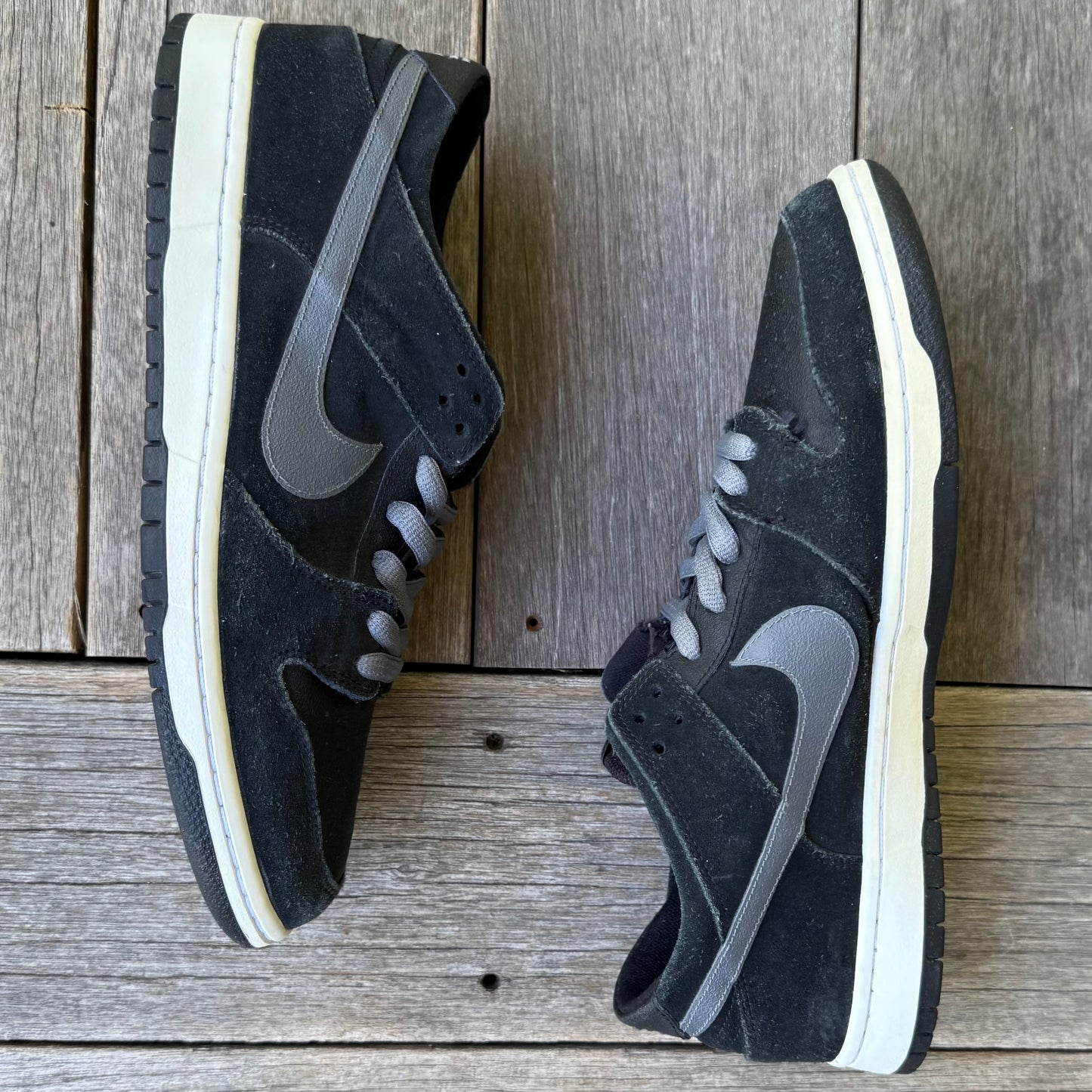 Nike SB Dunk Low Black Light Griptape Size 11.5