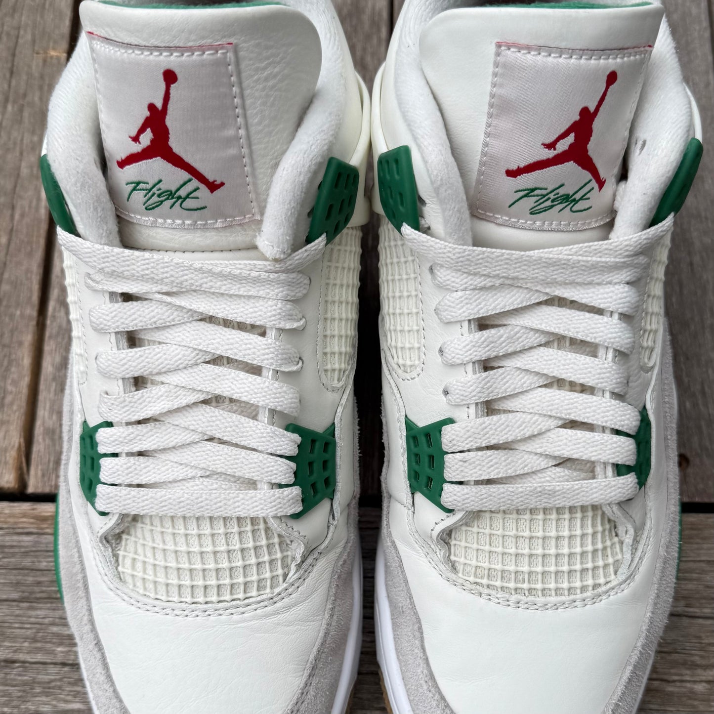 Nike SB Jordan 4 Pine Green Size 9