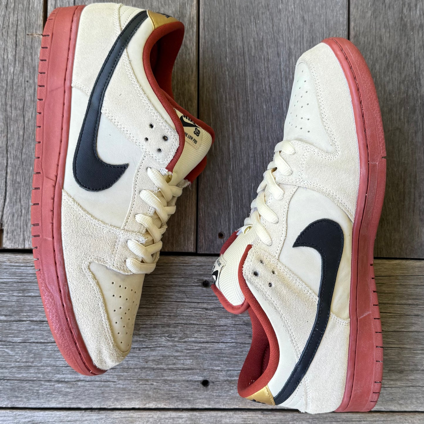Nike SB Dunk Low Muslin Hennessy Size 11