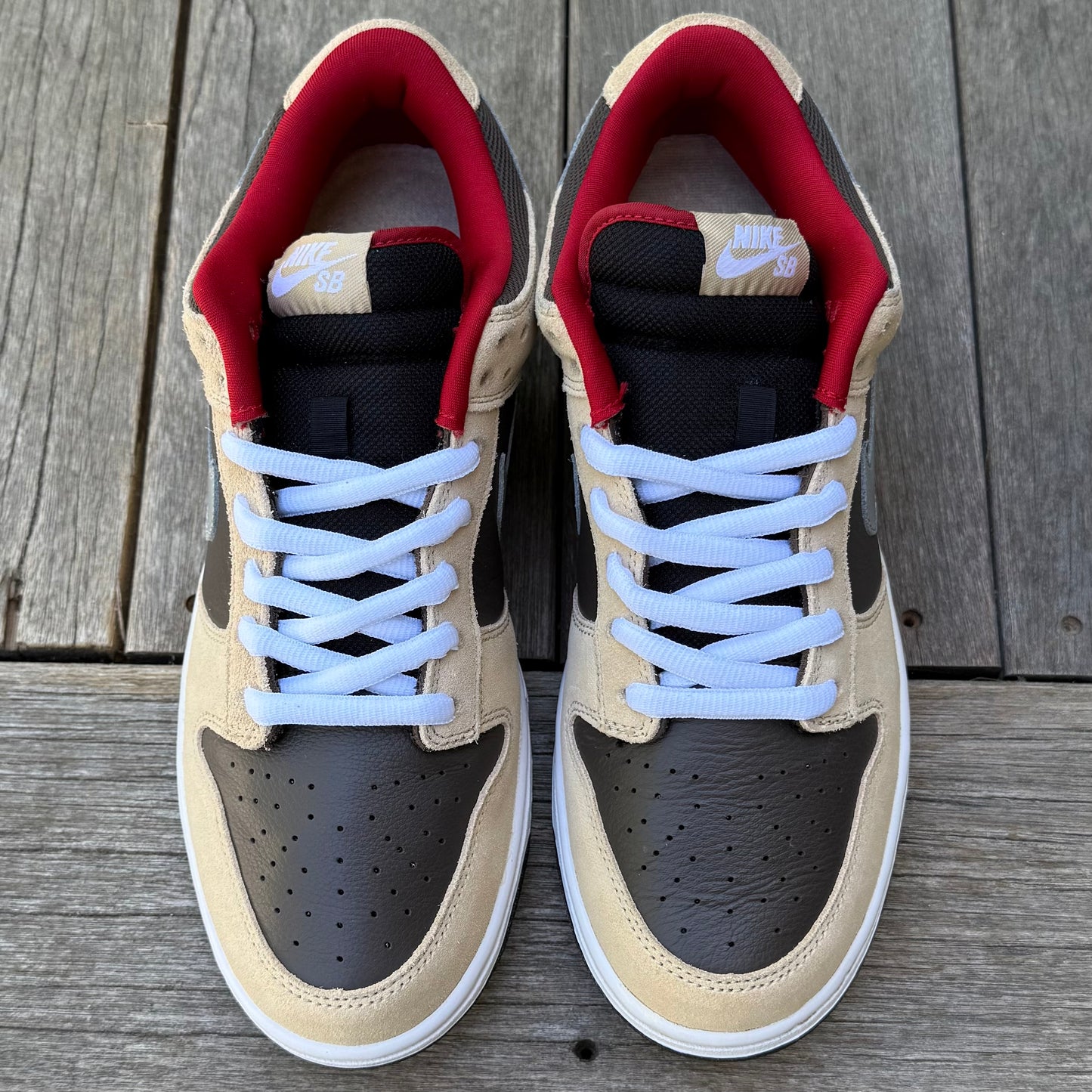 Nike SB Dunk Low Dark Chocolate Size 10.5