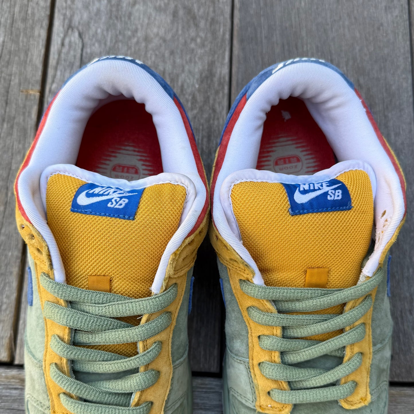 Nike SB Dunk Low Puff N Stuff Size 9.5
