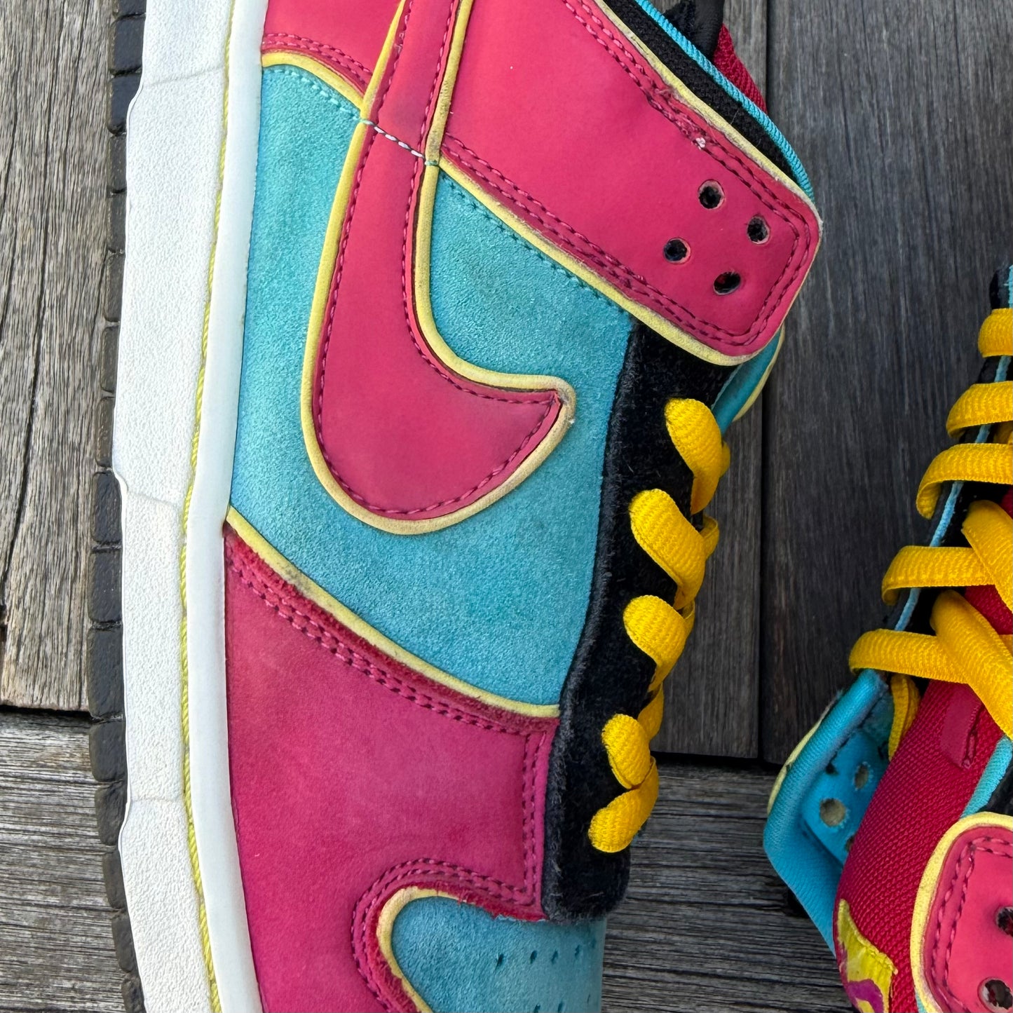 Nike SB Dunk Low Miss PacMan Size 11