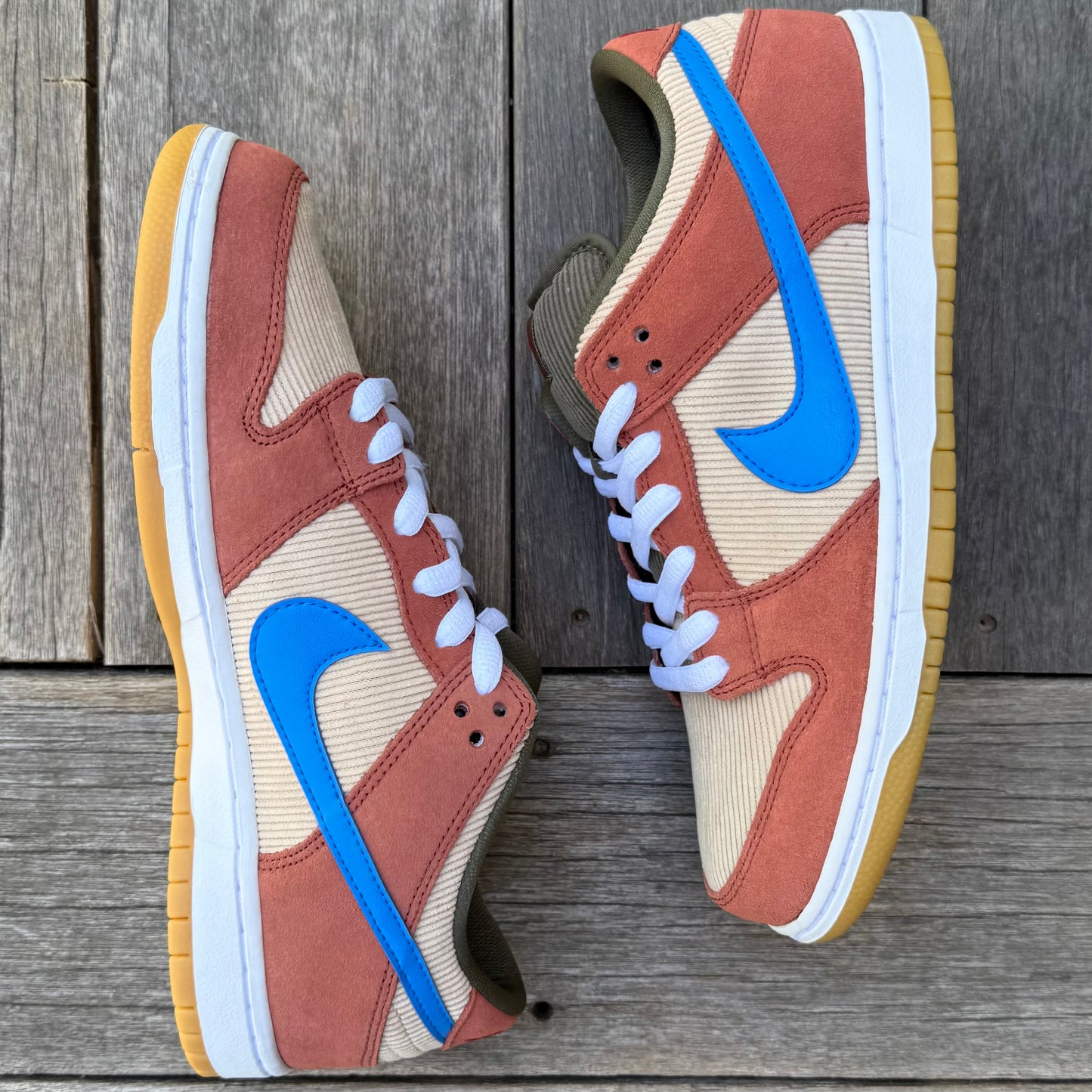 Nike SB Dunk Low Dusty Peach Corduroy Size 8.5