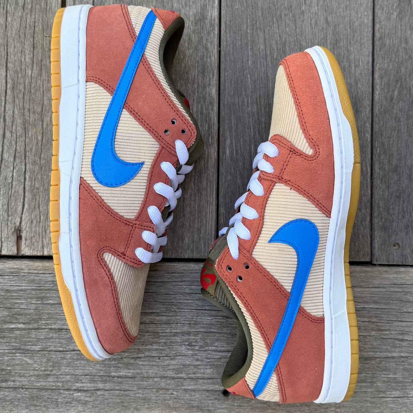 Nike SB Dunk Low Dusty Peach Corduroy Size 8.5