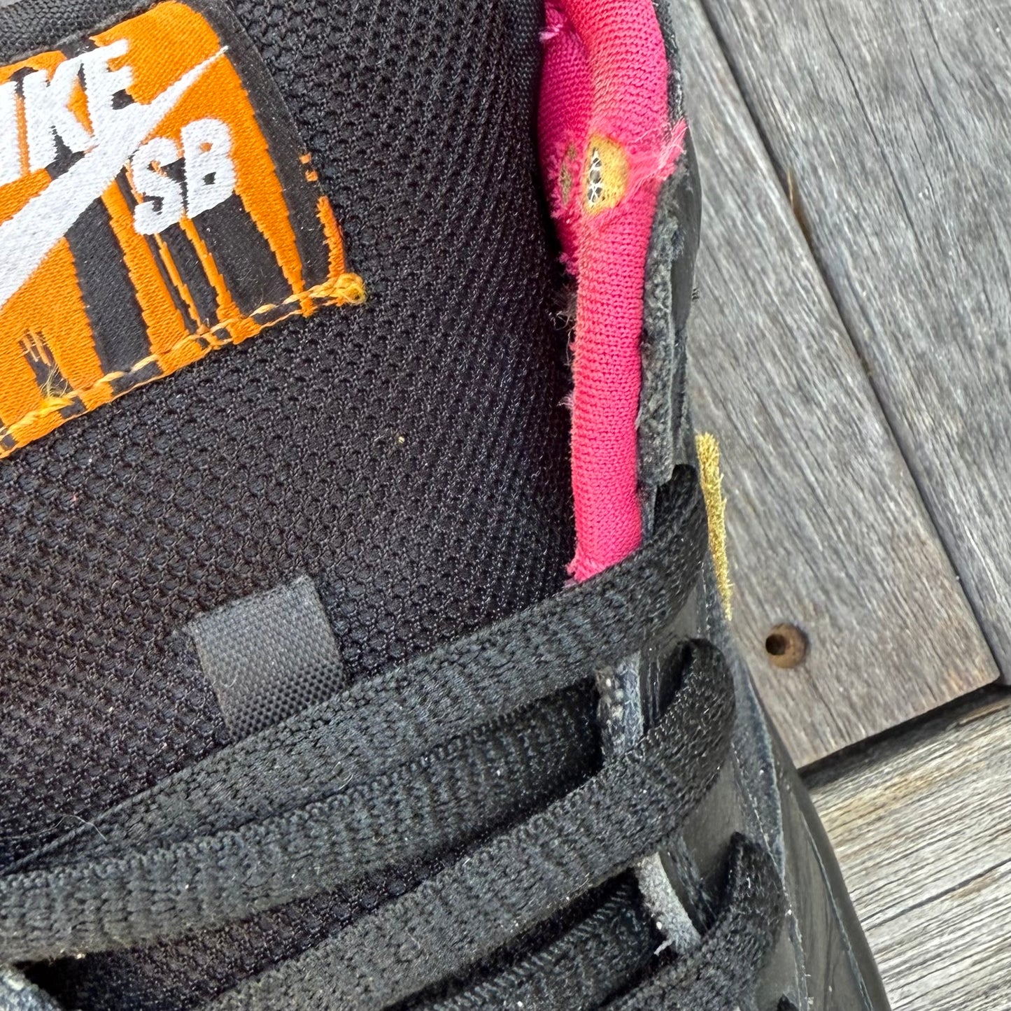 Nike SB Dunk Low Space Tiger Size 9
