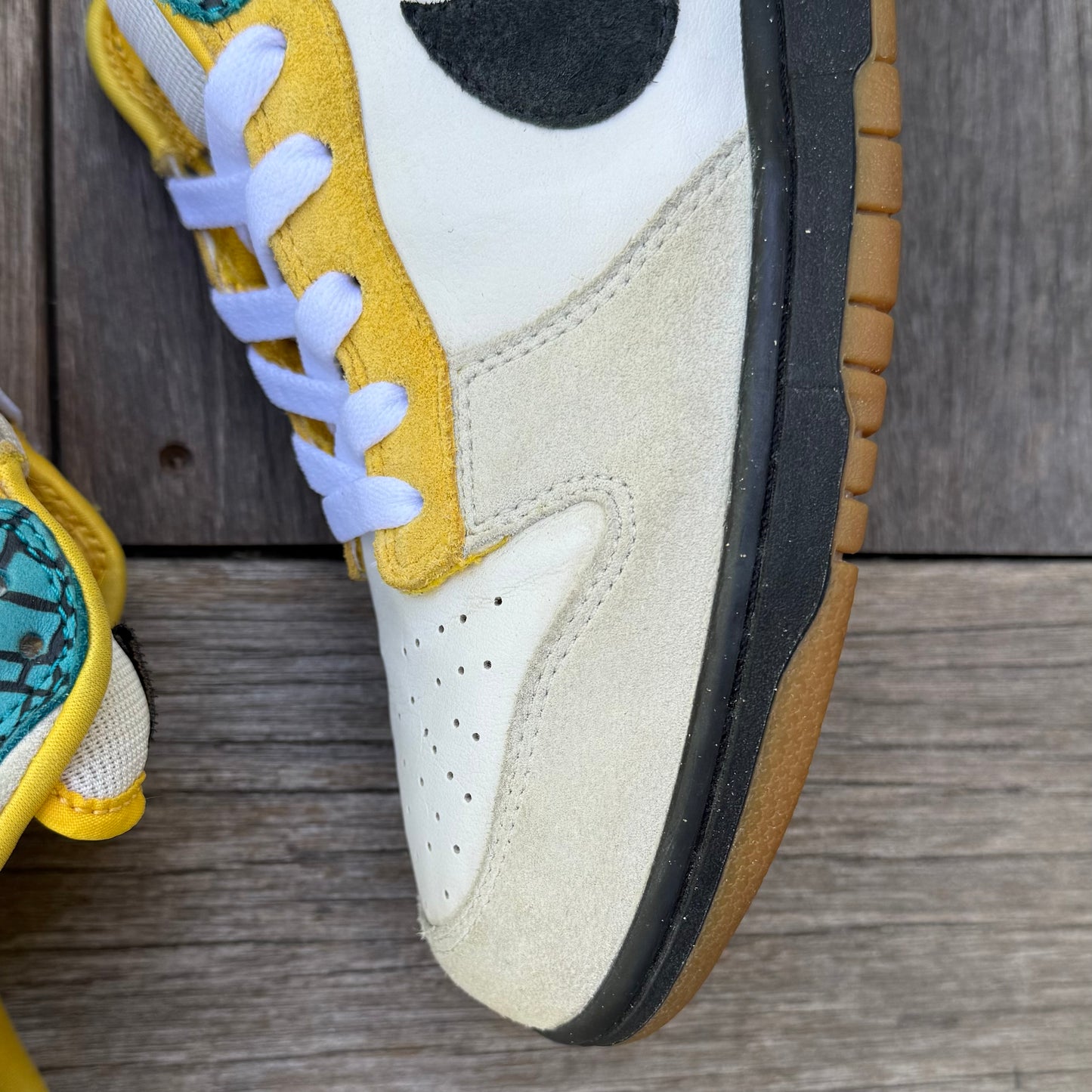 Nike Dunk Low 6.0 Pine Glass Blue Maize Size 10.5