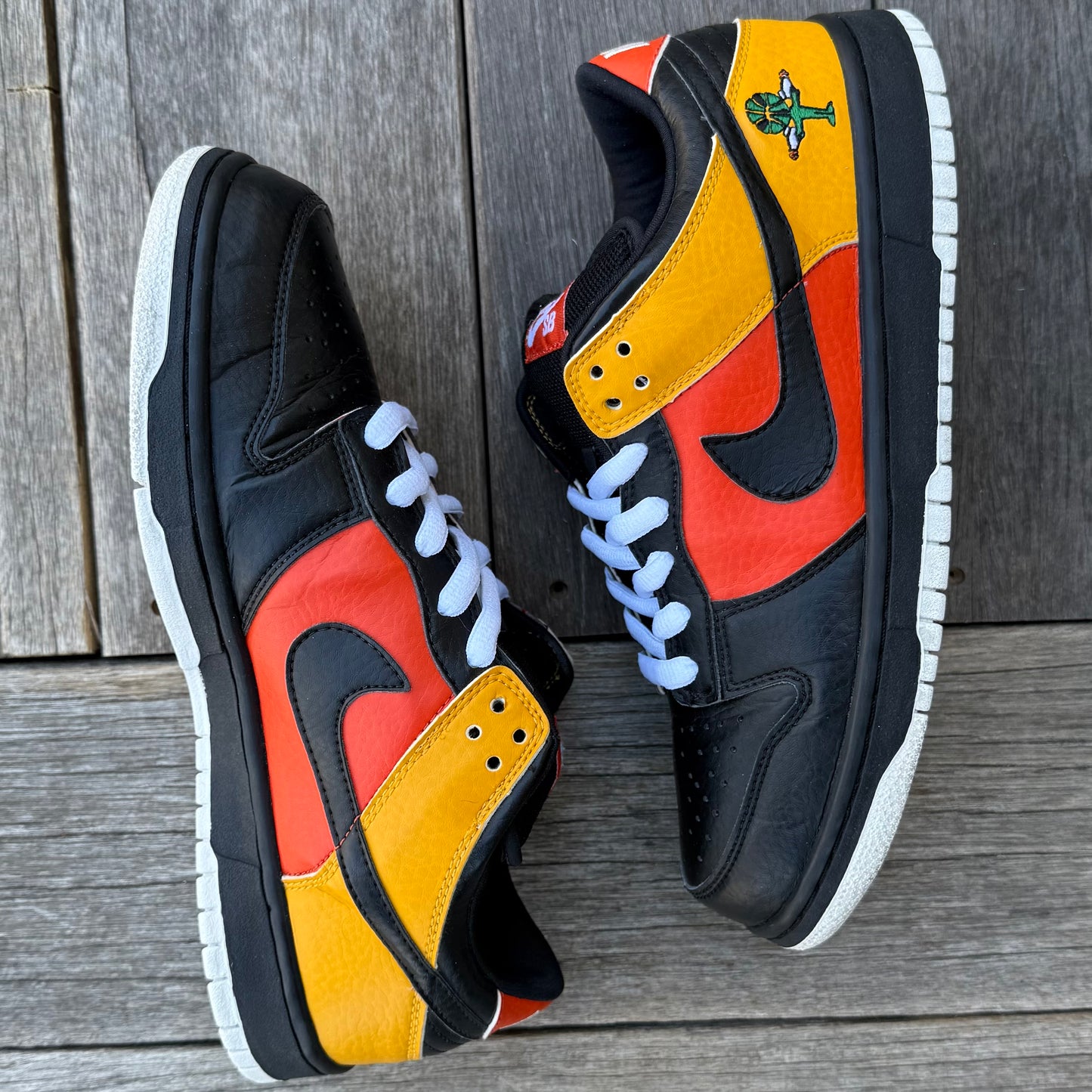 Nike SB Dunk Low RayGun (Black) Size 9.5