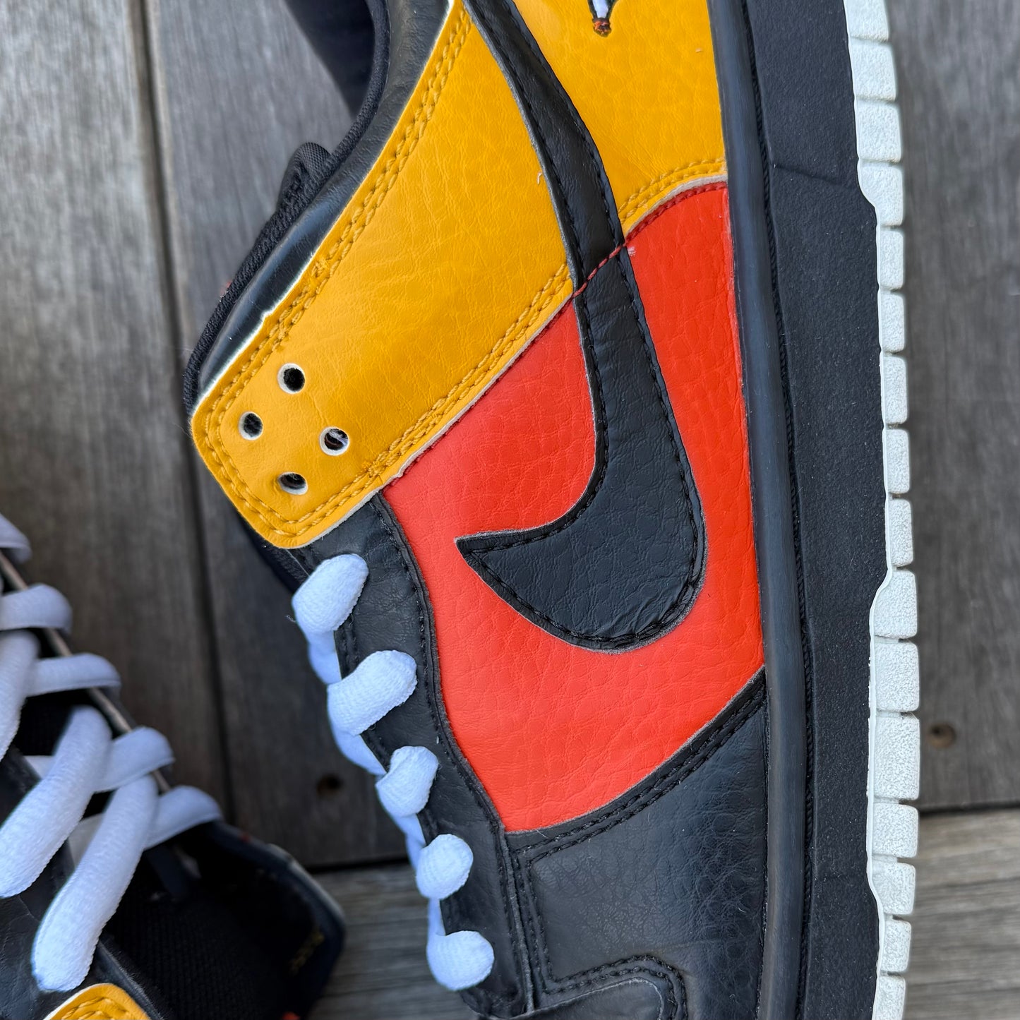 Nike SB Dunk Low RayGun (Black) Size 9.5