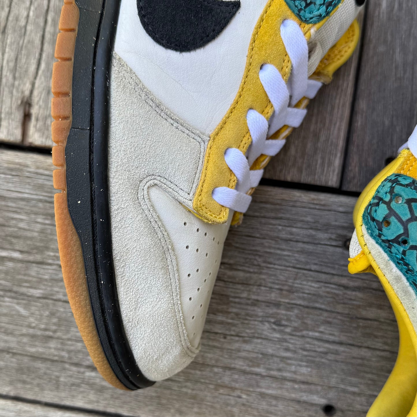 Nike Dunk Low 6.0 Pine Glass Blue Maize Size 10.5