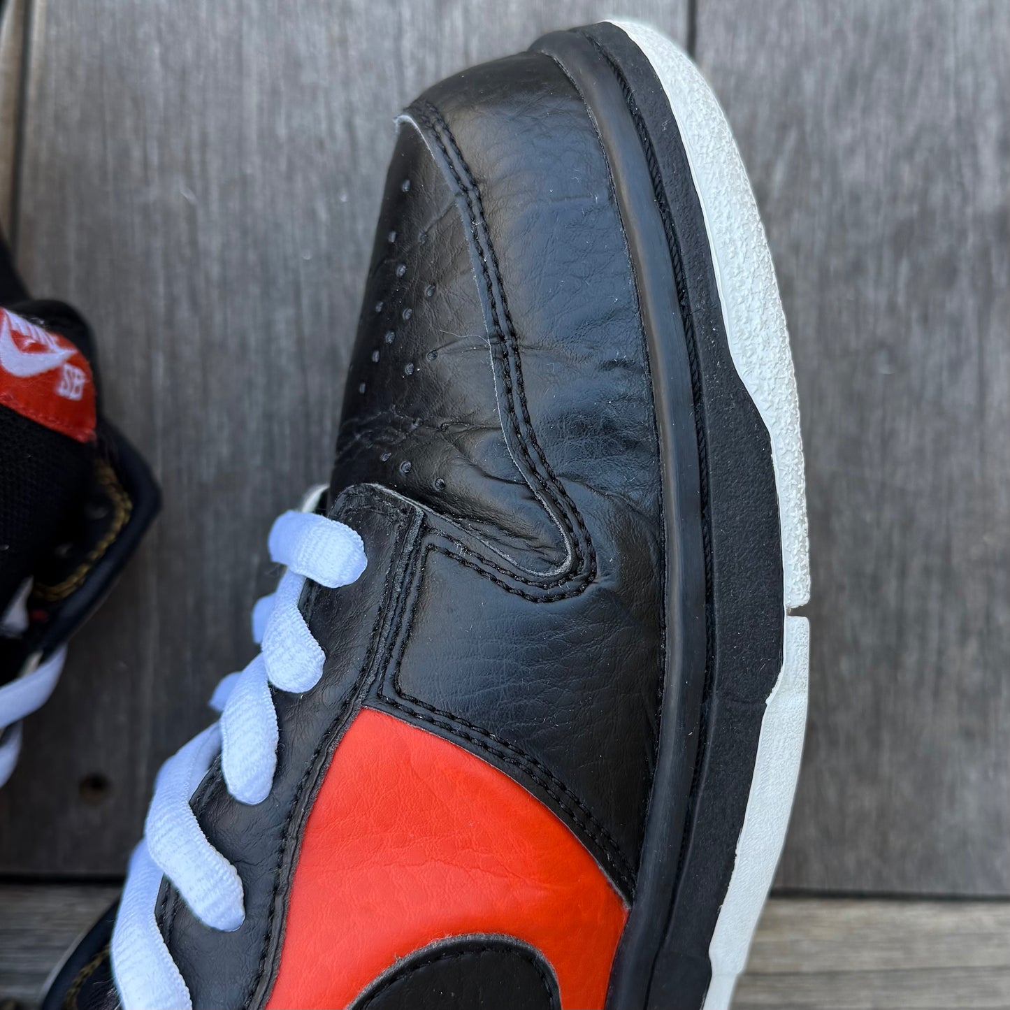 Nike SB Dunk Low RayGun (Black) Size 9.5