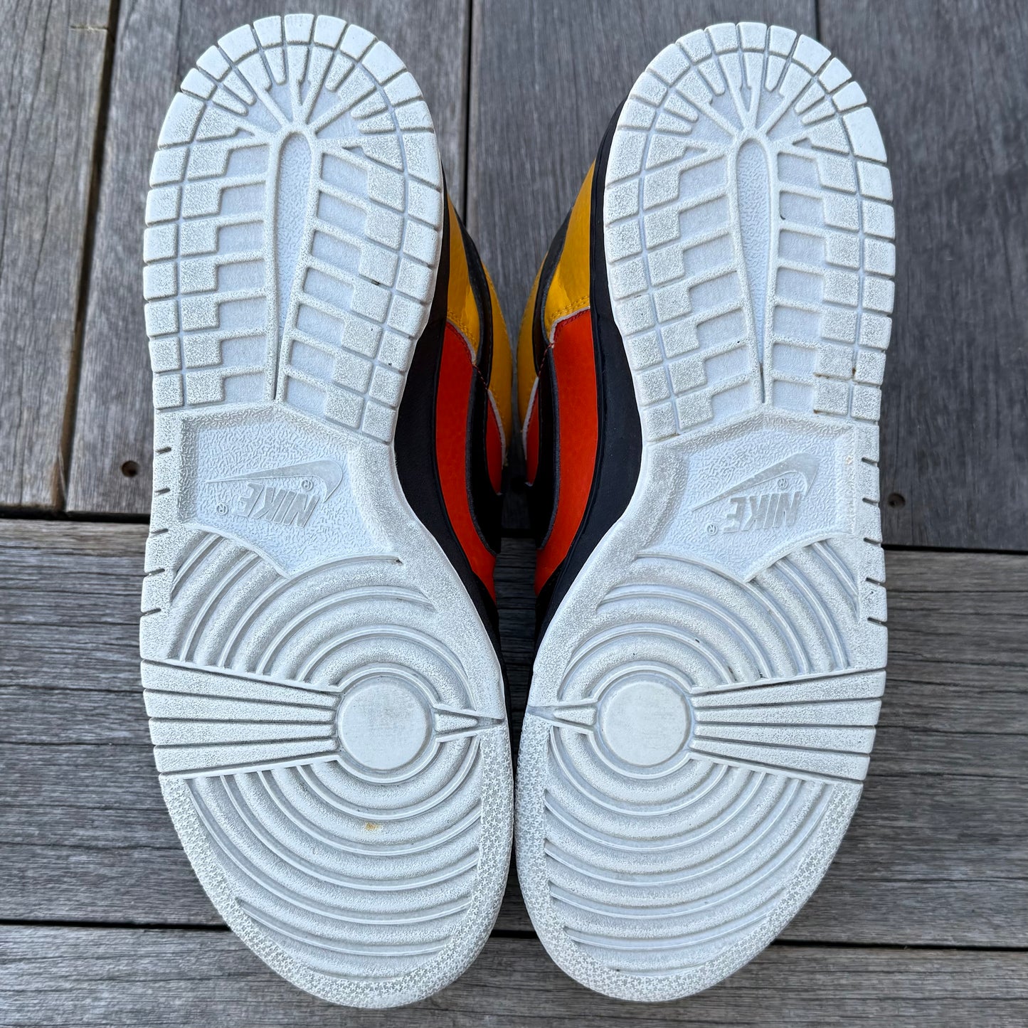 Nike SB Dunk Low RayGun (Black) Size 9.5