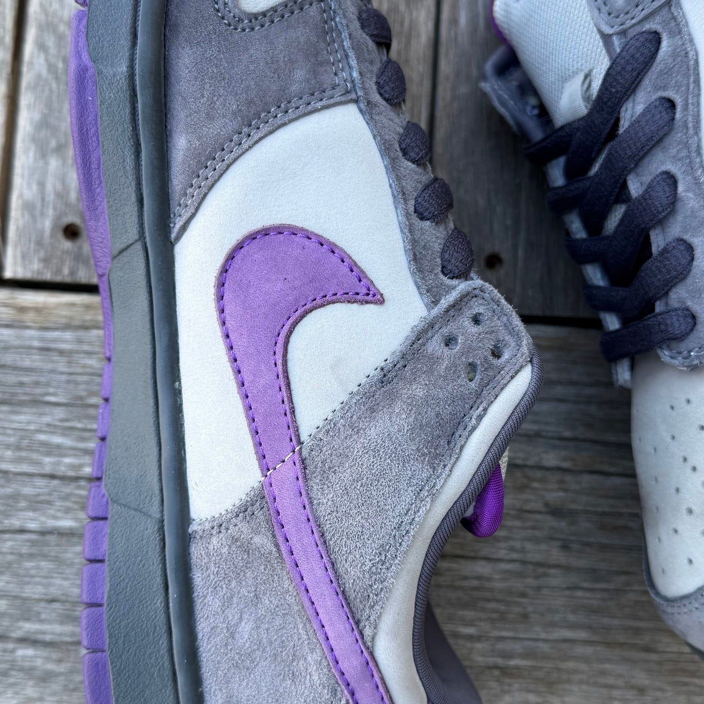 Nike SB Dunk Low Purple Pigeon Size 9.5