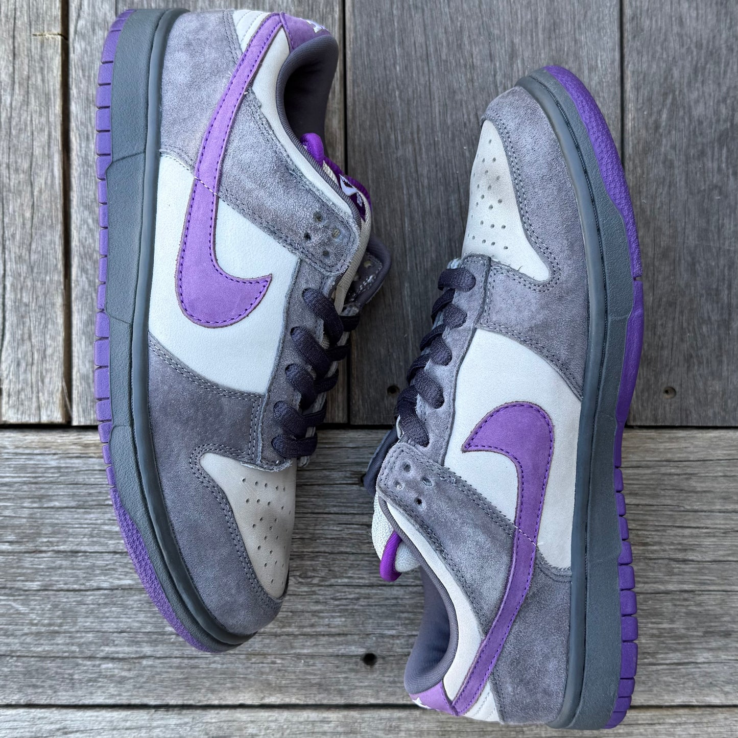 Nike SB Dunk Low Purple Pigeon Size 9.5
