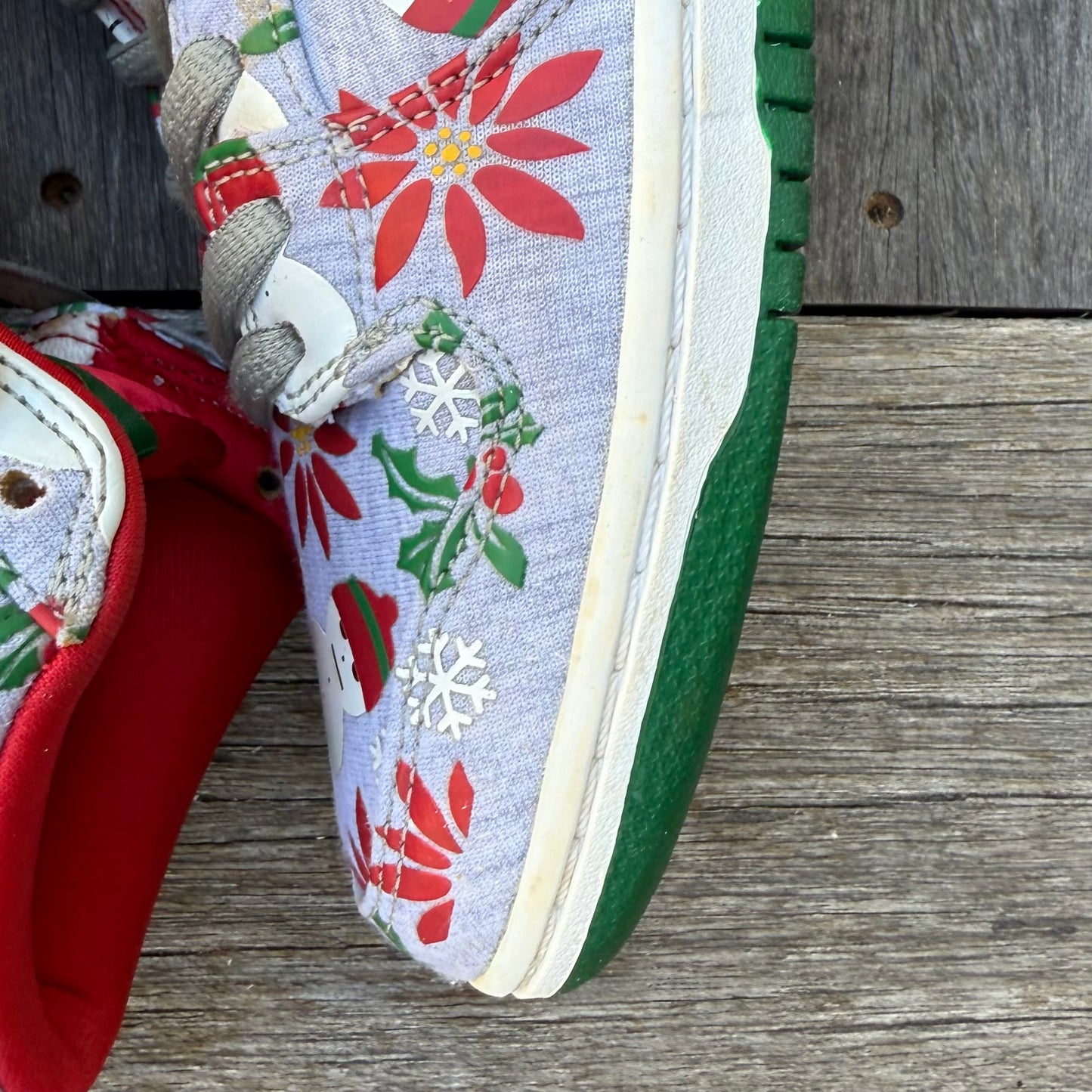 Nike SB Dunk High Grey Ugly Christmas Sweater Size 8.5
