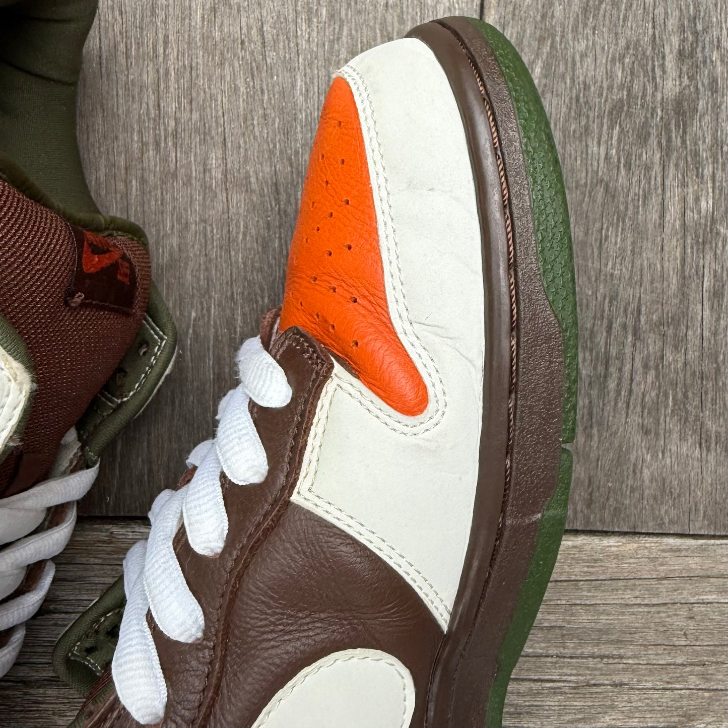 Nike SB Dunk Low Oompa Loompa Size 11