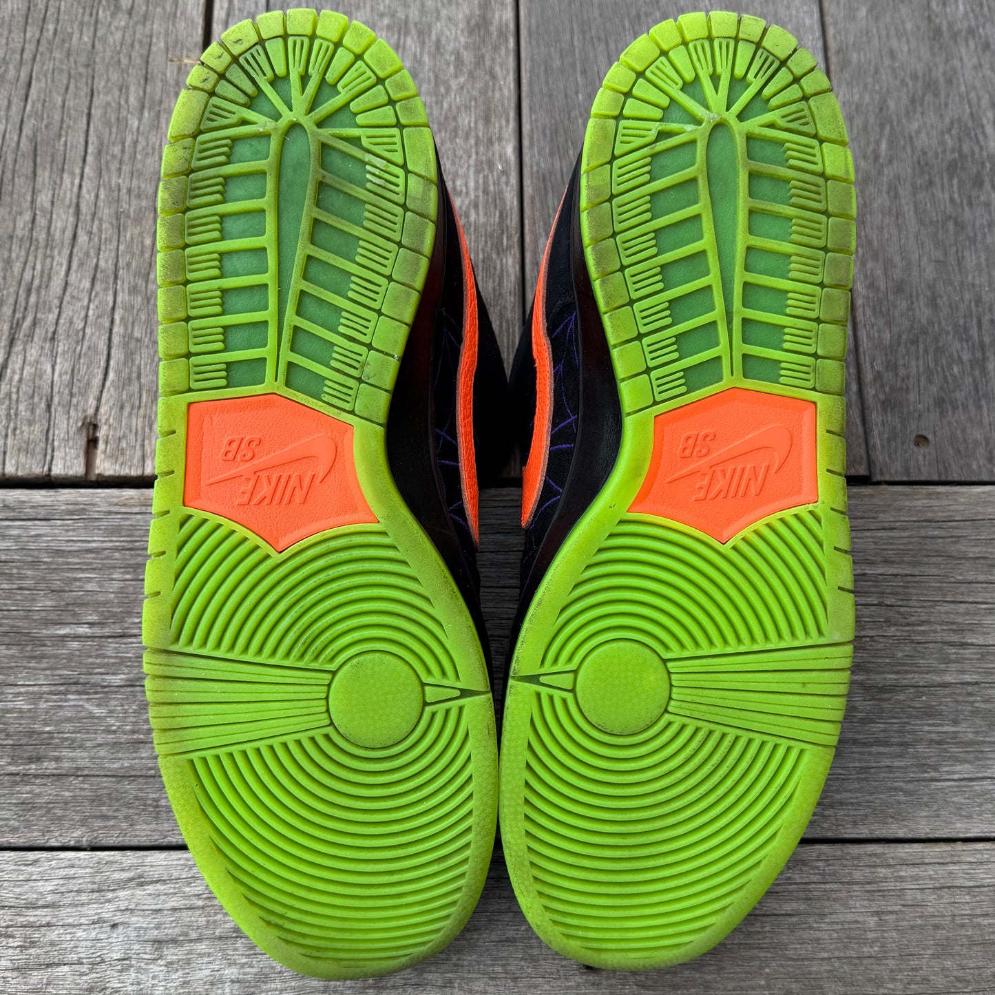 Nike SB Dunk Low Night of Mischief Size 12