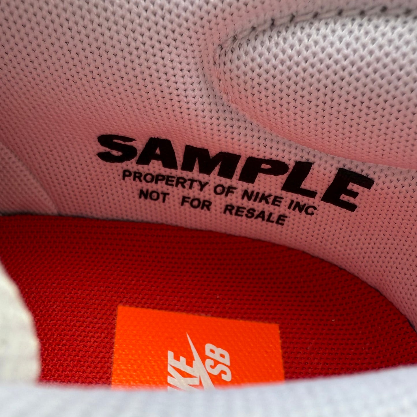 Nike SB Dunk Low University Red Gum Orange Label SAMPLE Size 9