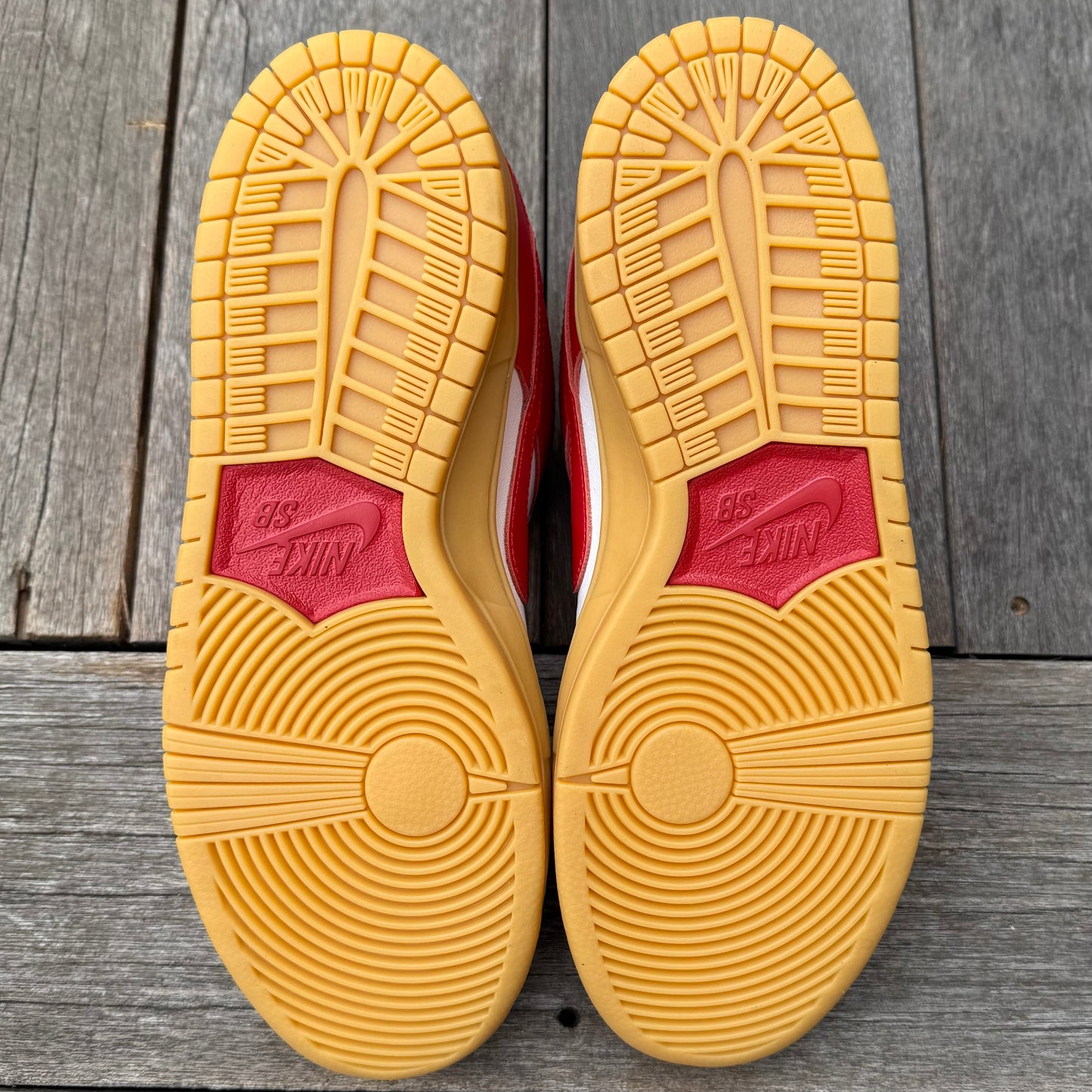 Nike SB Dunk Low University Red Gum Orange Label SAMPLE Size 9