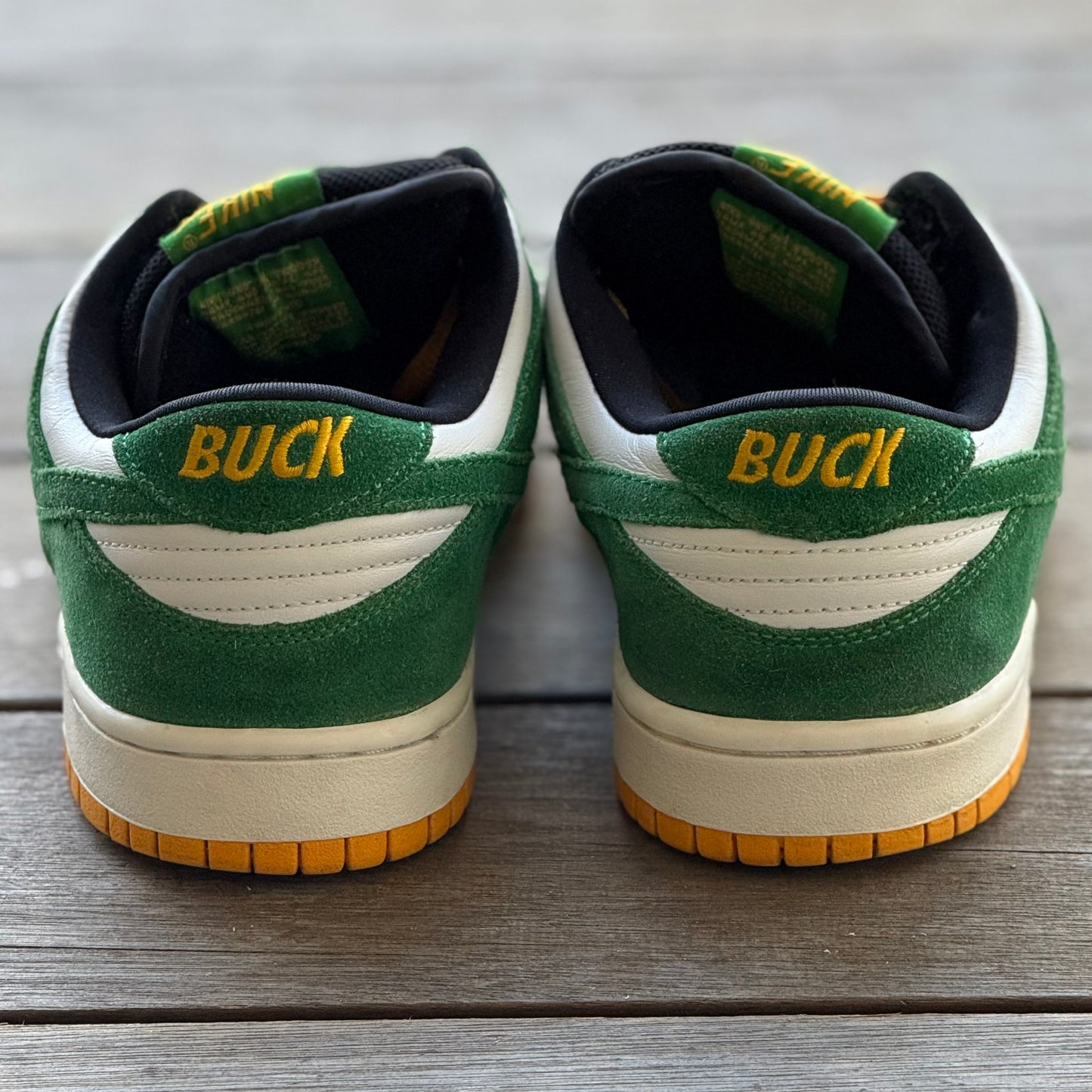 Nike SB Dunk Low Buck Size 9.5