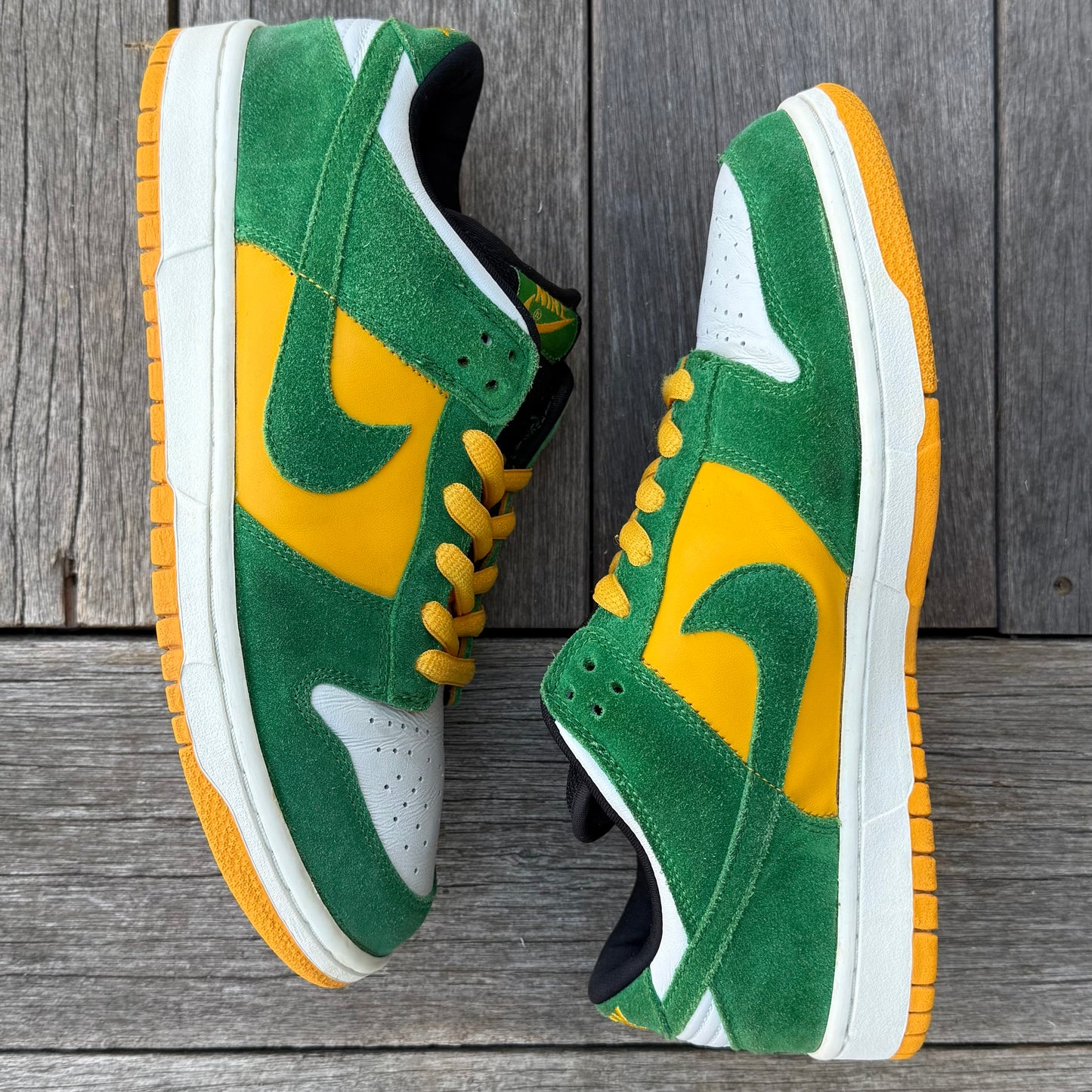 Nike SB Dunk Low Buck Size 9.5