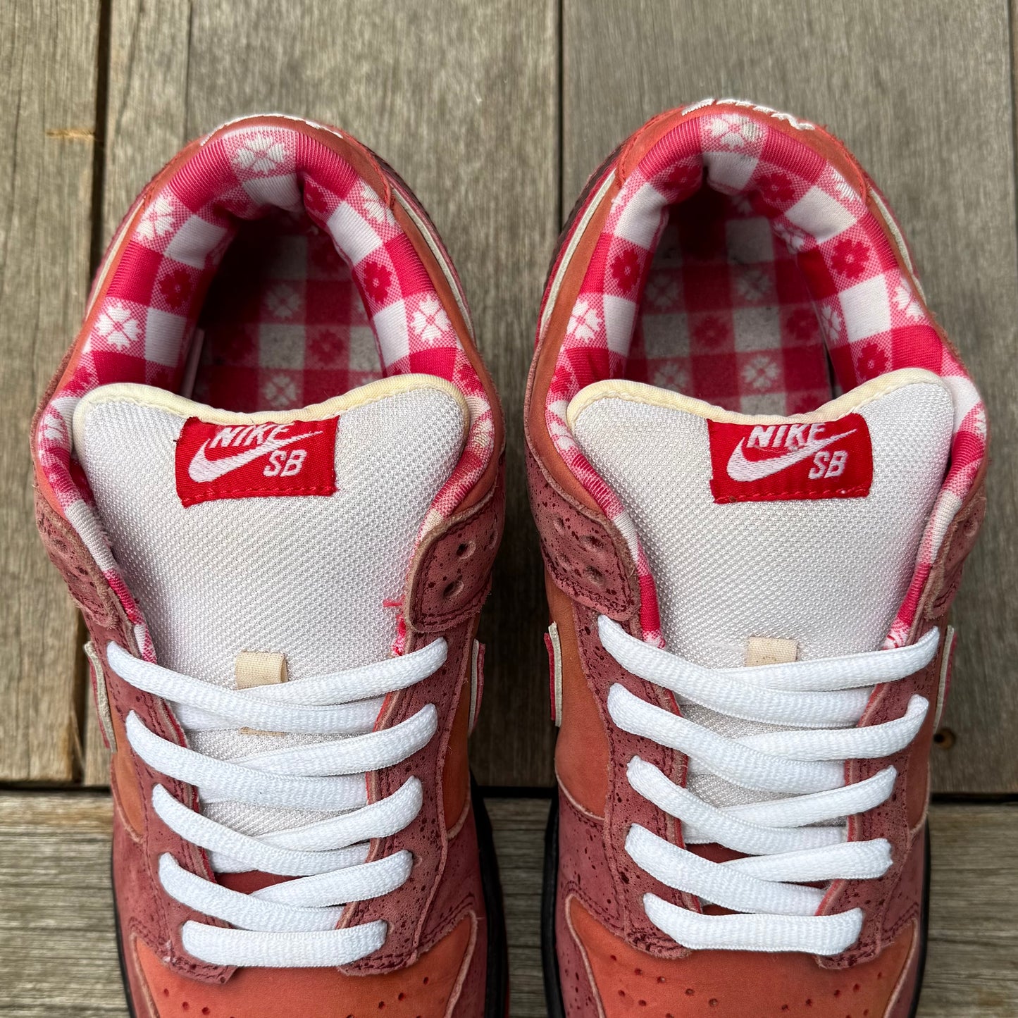 Nike SB Dunk Low Red Lobster Size 10