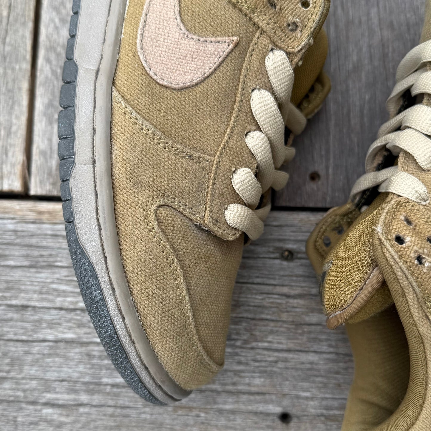 Nike SB Dunk Low Sandalwood Spanish Moss Size 8.5