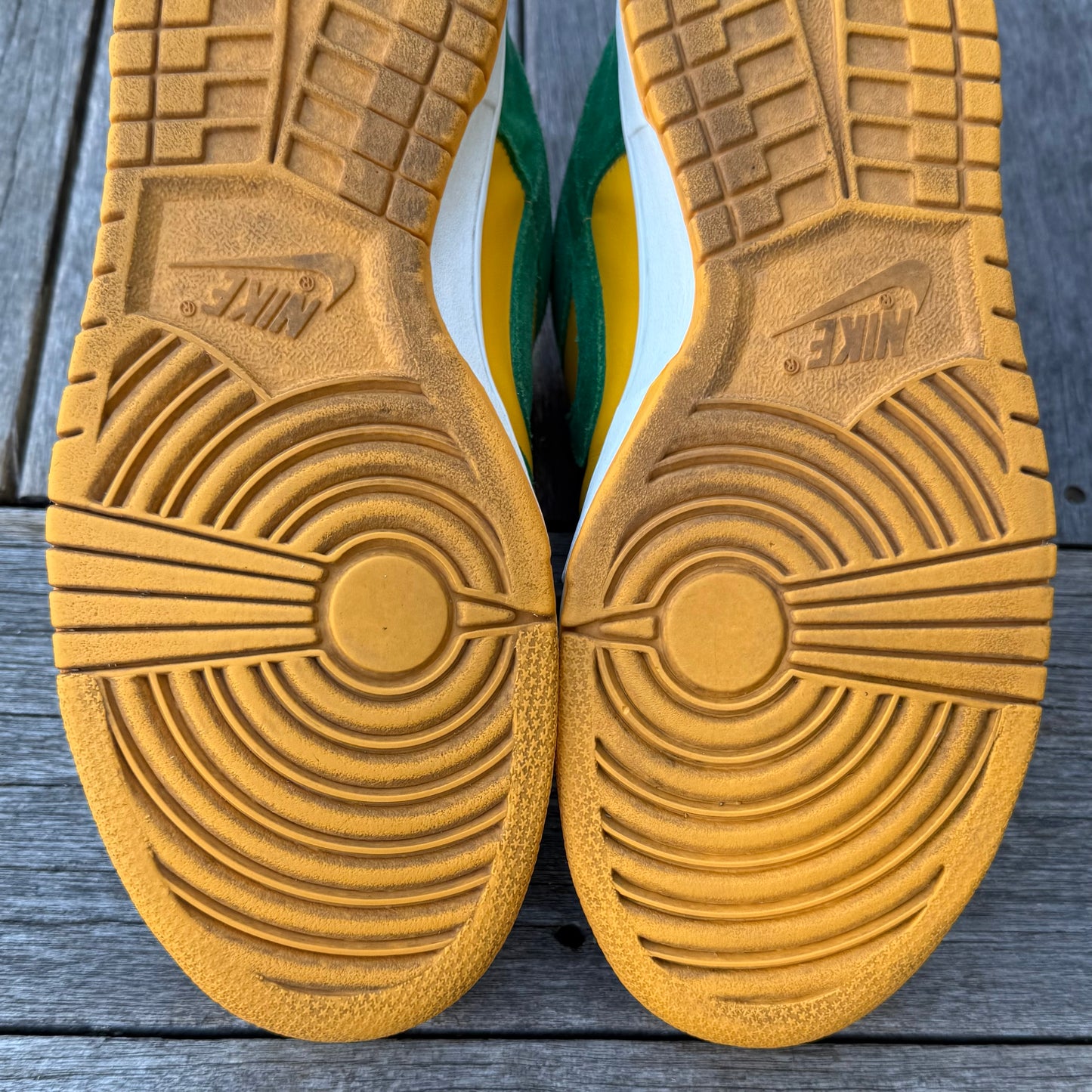 Nike SB Dunk Low Buck Size 9.5