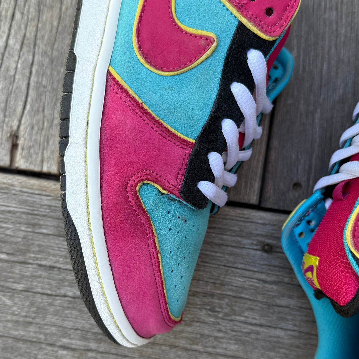 Nike SB Dunk Low Miss Pacman Size 10