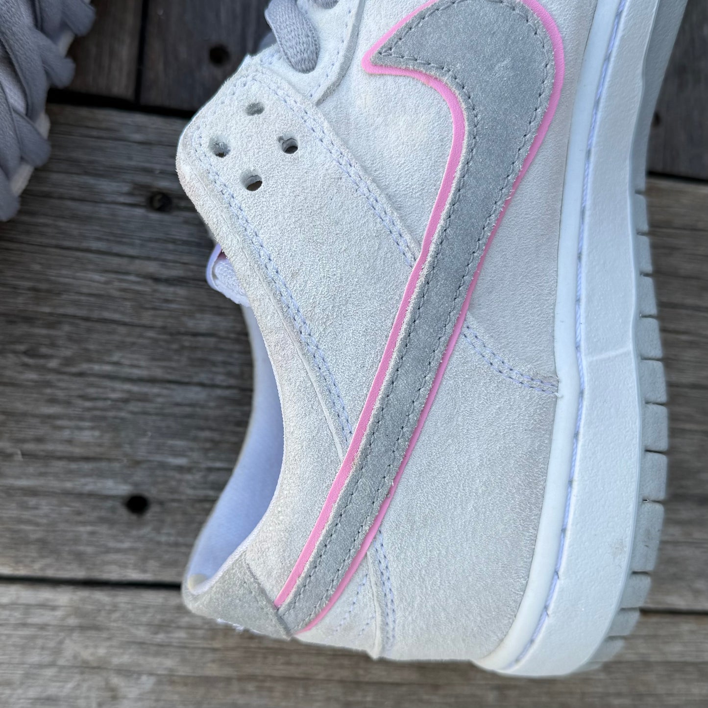 Nike SB Dunk Low Perfect Pink IW Size 10.5