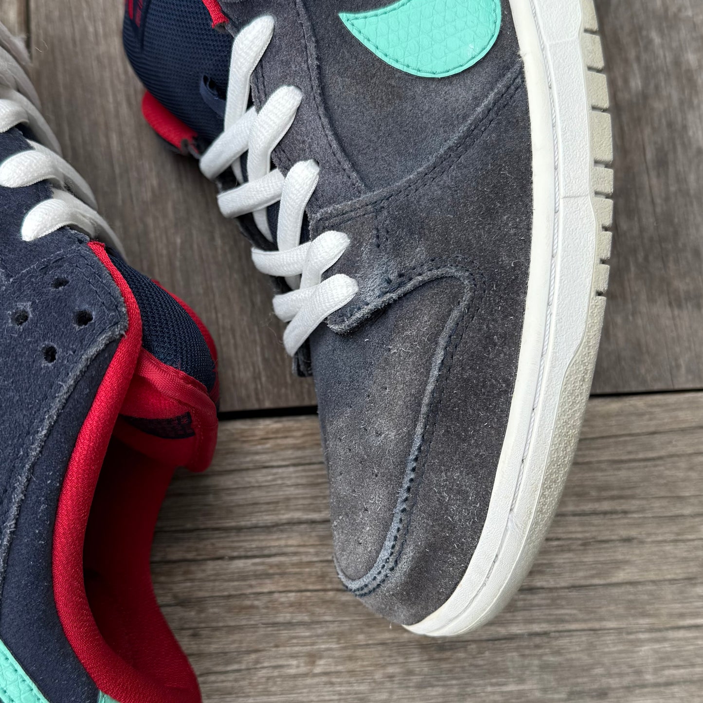 Nike SB Dunk Low Crystal Mint Obsidian Size 12