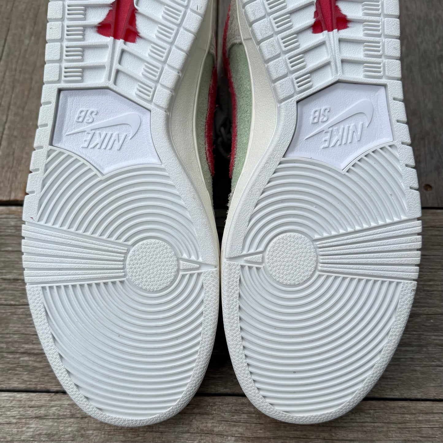 Nike SB Dunk Mid White Widow Size 11