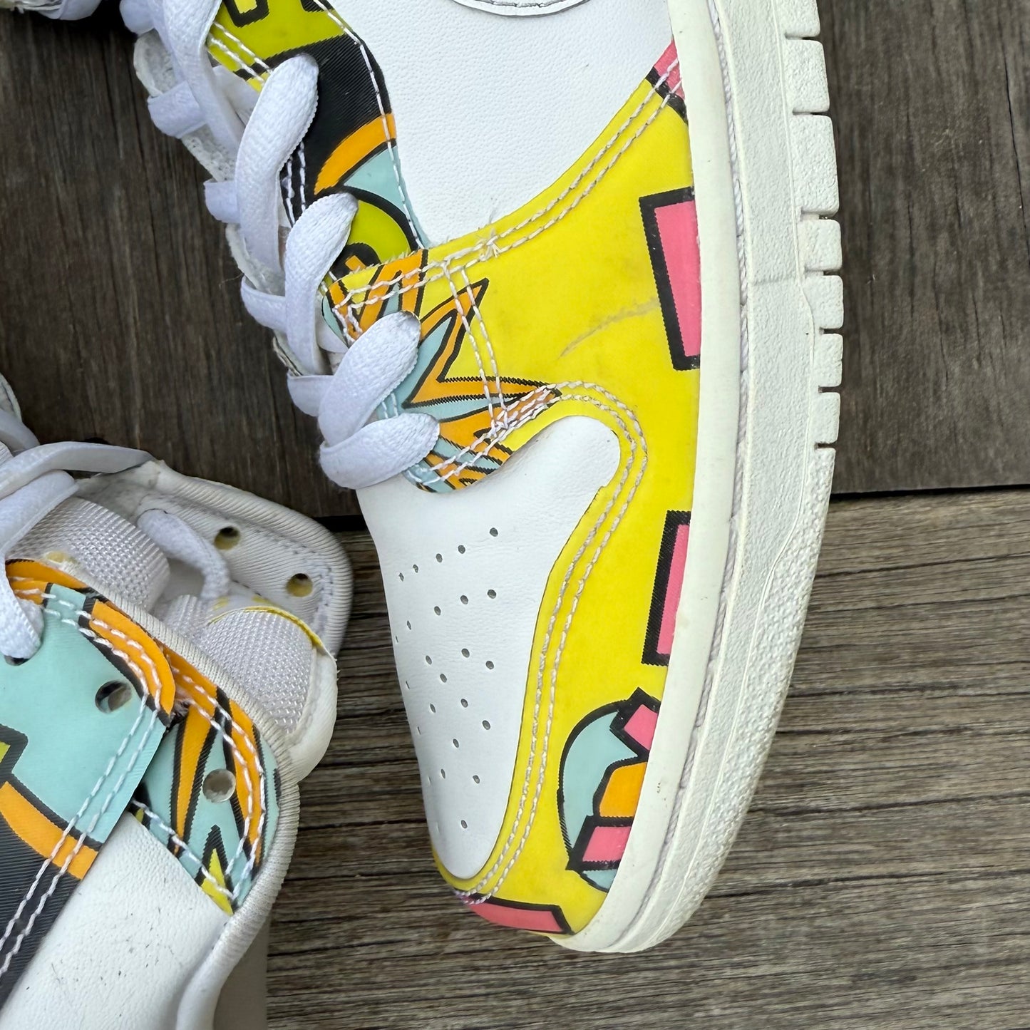Nike SB Dunk High De La Soul White Size 10.5
