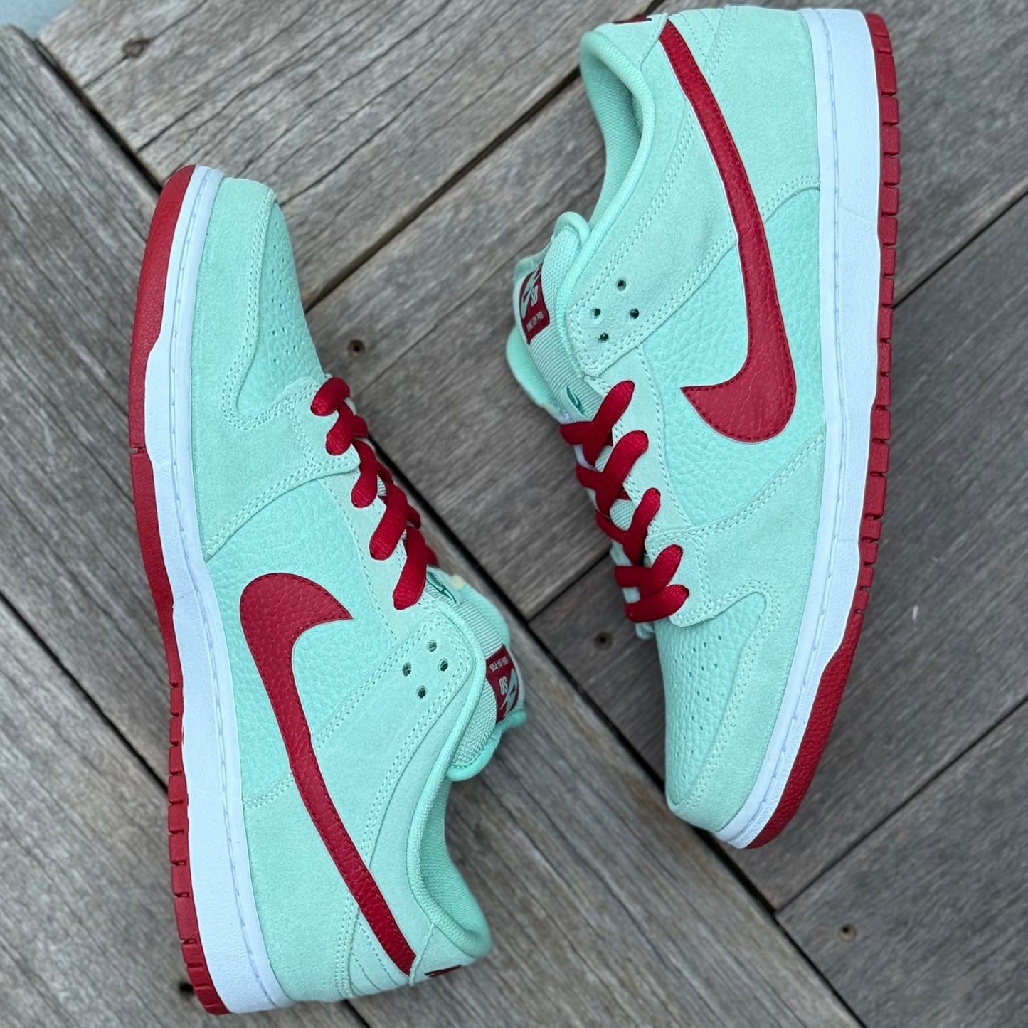 Nike SB Dunk Low Monopoly Mint Size 9.5
