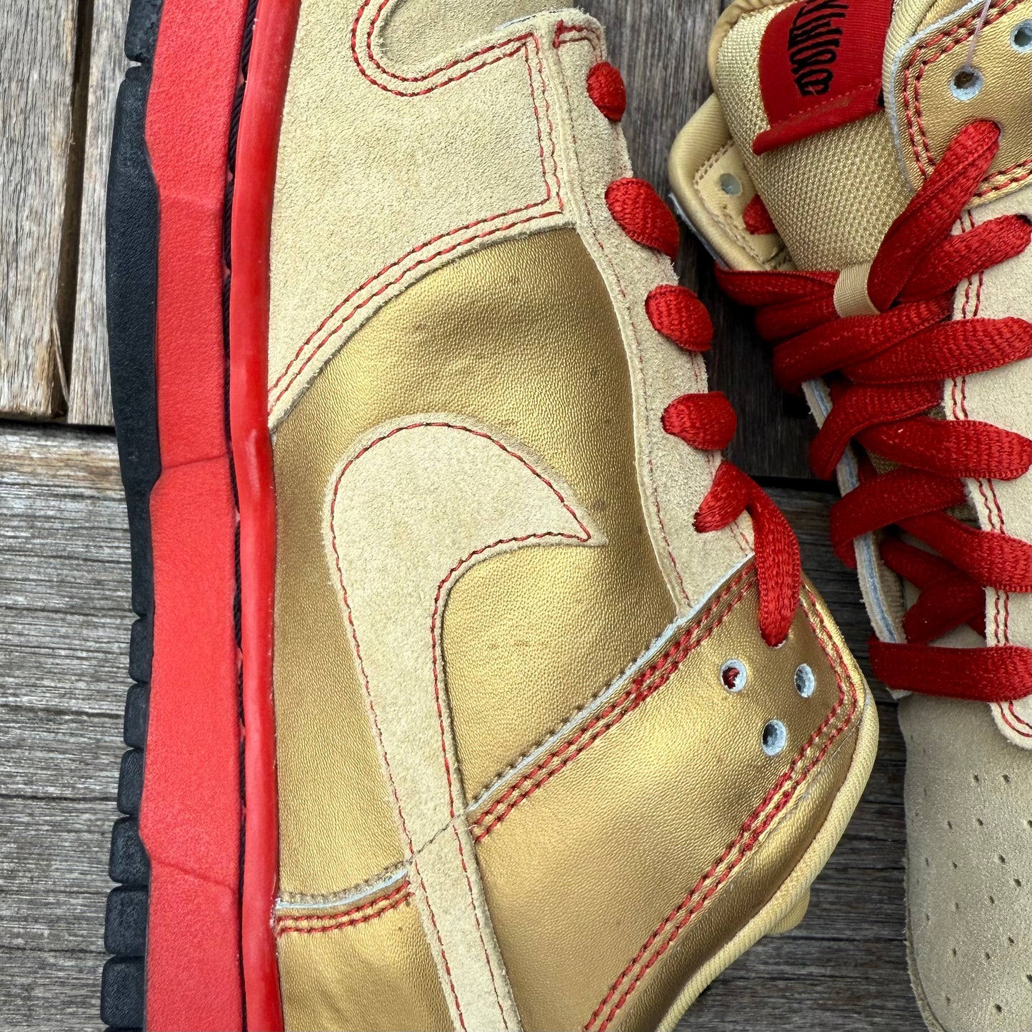 Nike SB Dunk Low Money Cat Size 11