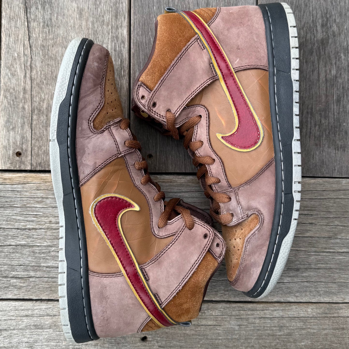 Nike SB Dunk High Cigar City Size 9.5
