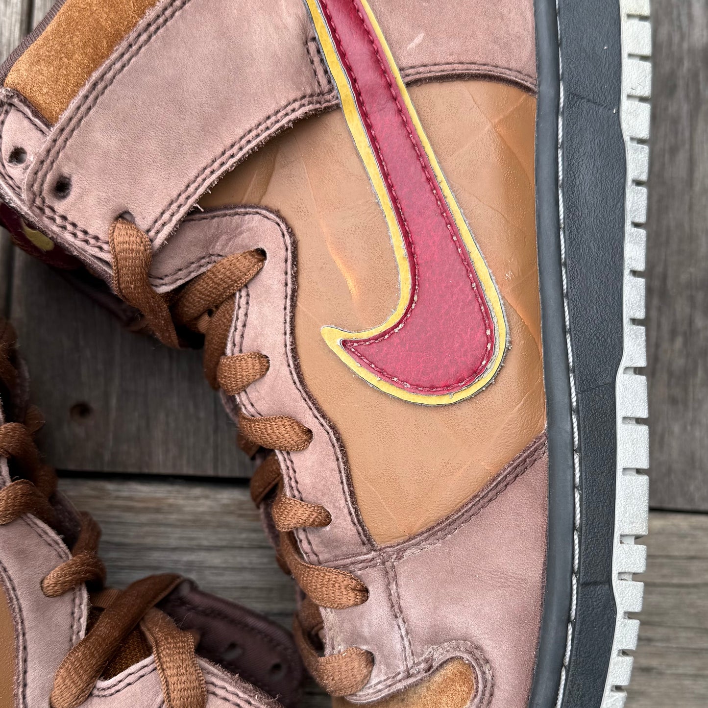 Nike SB Dunk High Cigar City Size 9.5