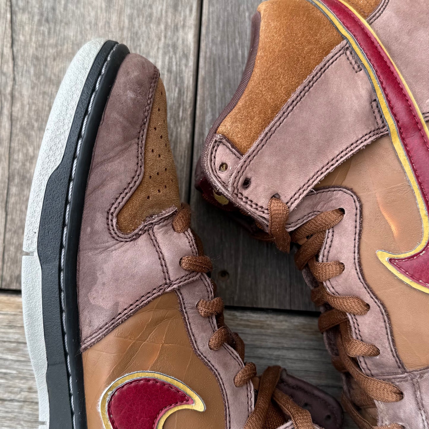 Nike SB Dunk High Cigar City Size 9.5